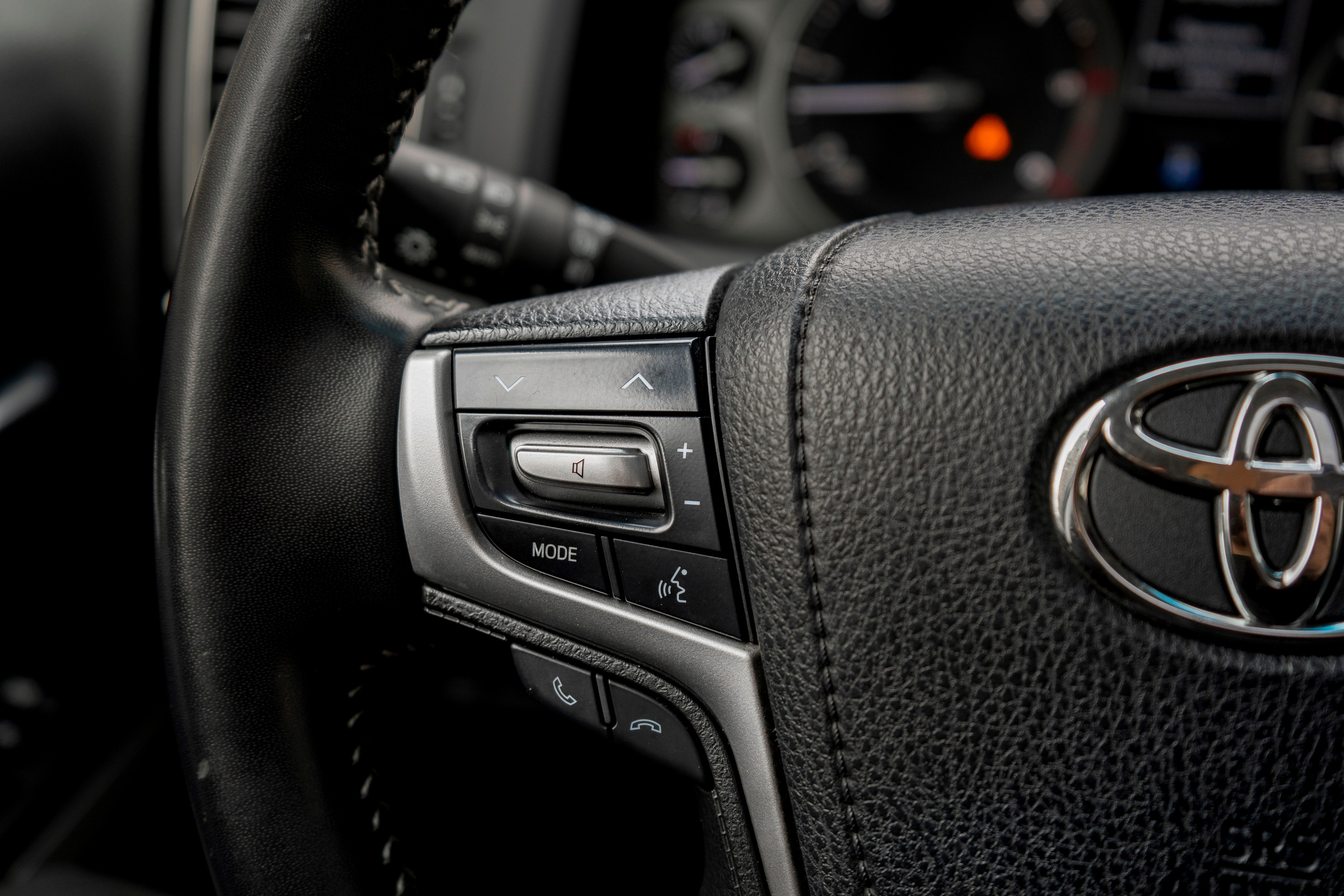 Toyota Land Cruzer 200