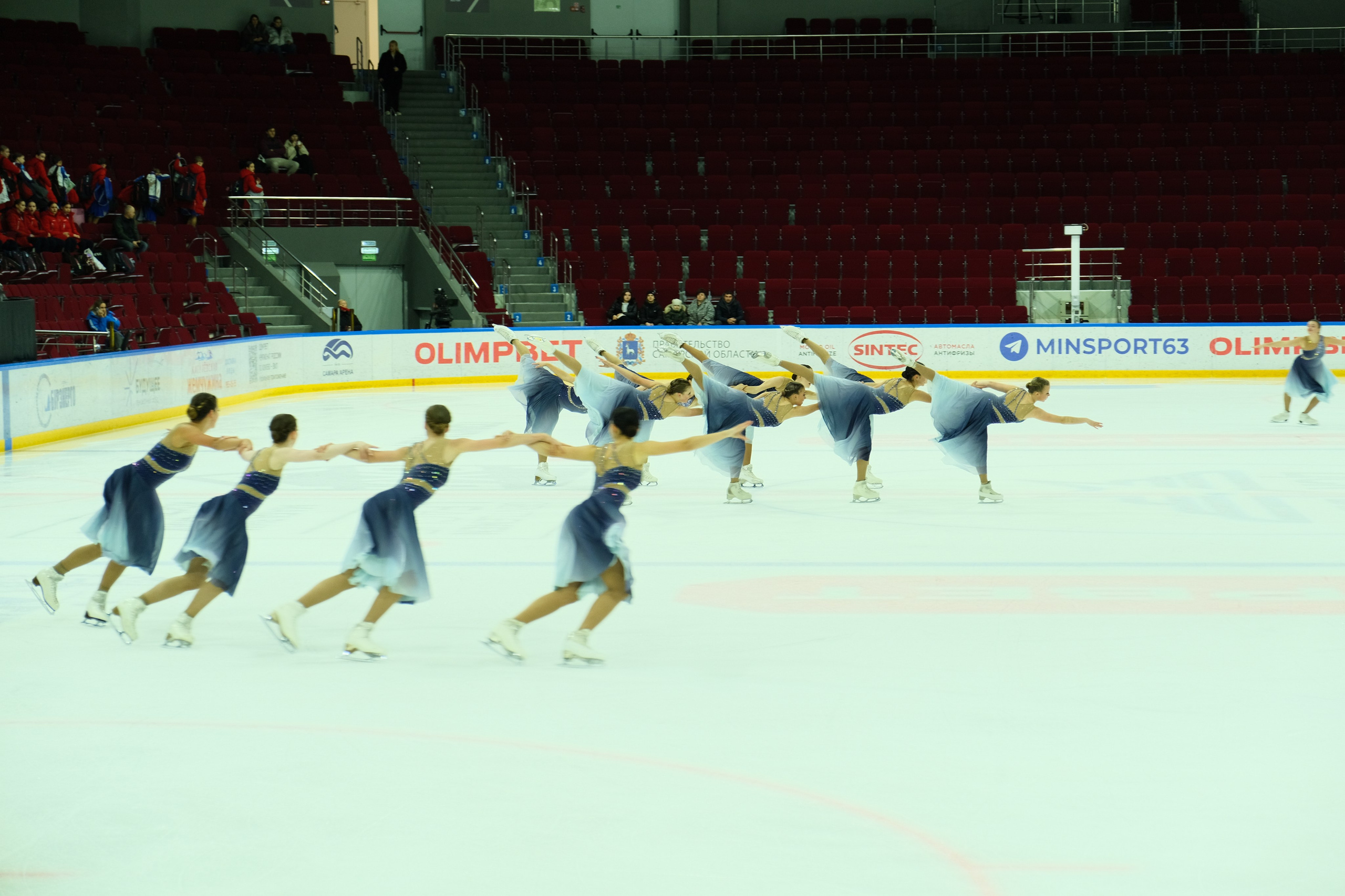 «Самарочка» этап кубка России по синхронному фигурному катанию. Александр Носов. Портретный и репортажный фотограф в Самаре