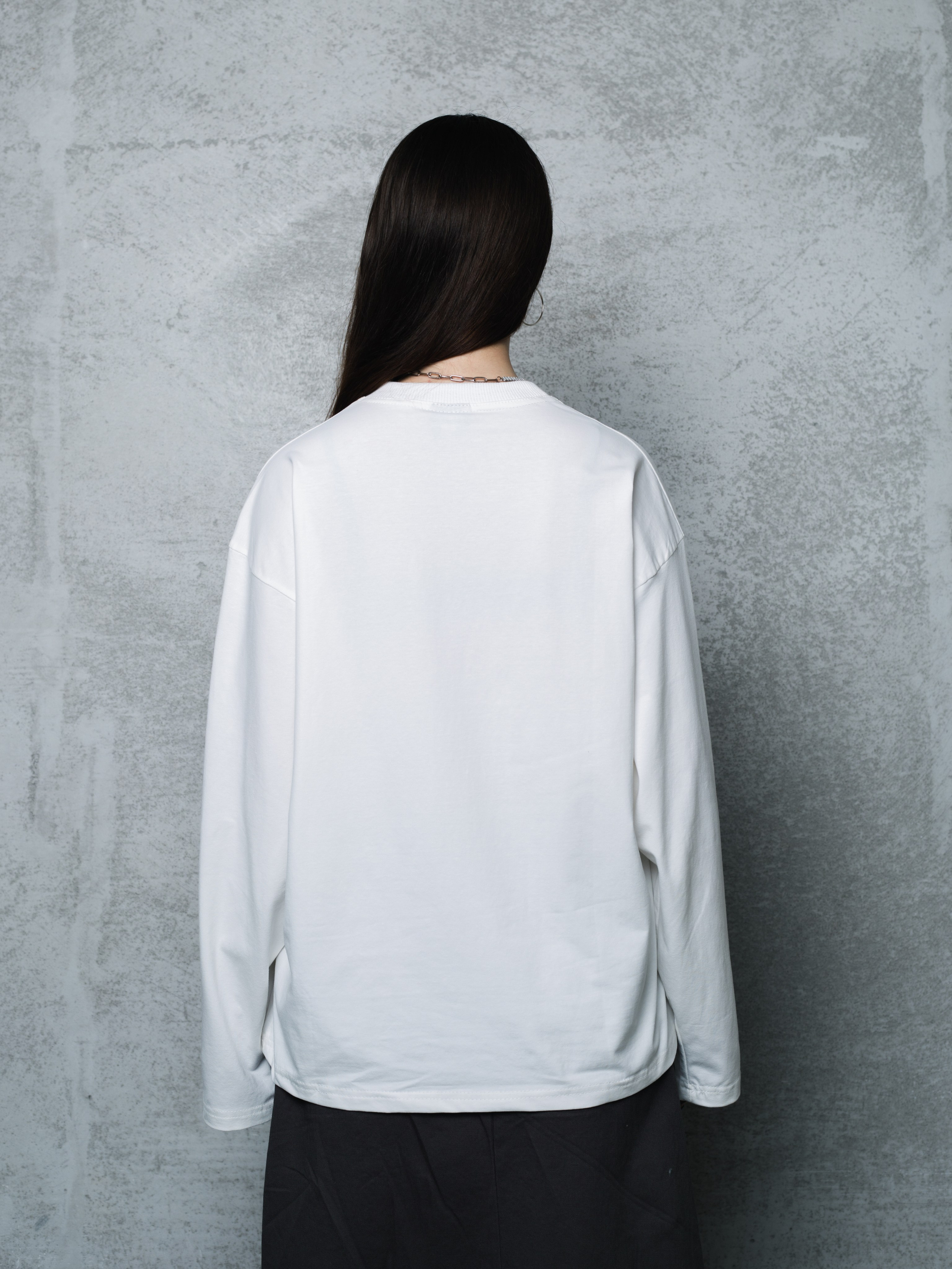 КАТАЛОГ | серый фон. RUNA production — стильные съемки для брендов