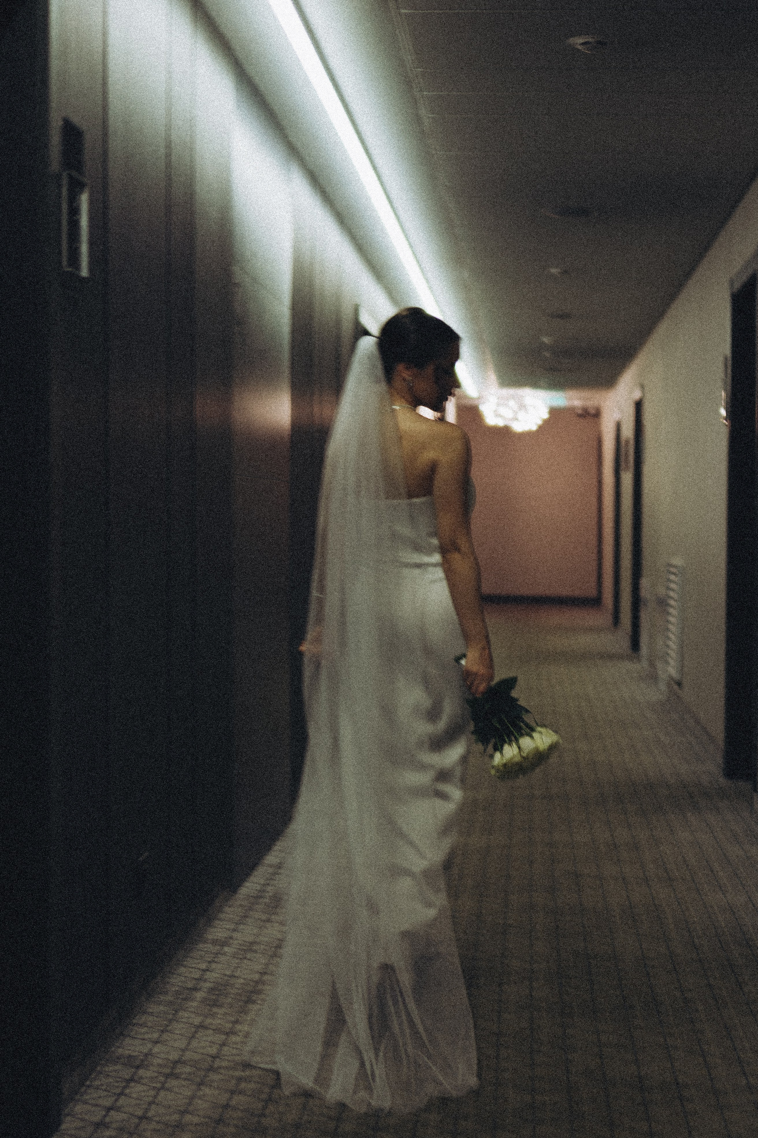 СВАДЕБНАЯ СЬЕМКА СБОРОВ ЖЕНИХА И НЕВЕСТЫ В ОТЕЛЕ И ТАКЖЕ ФОТОСЕССИИЯ В ОТЕЛЕЕ МЕГАПОЛИС БРЯНСК. Профессиональный фотограф, Санкт-Петербург — Виктория Богомолова