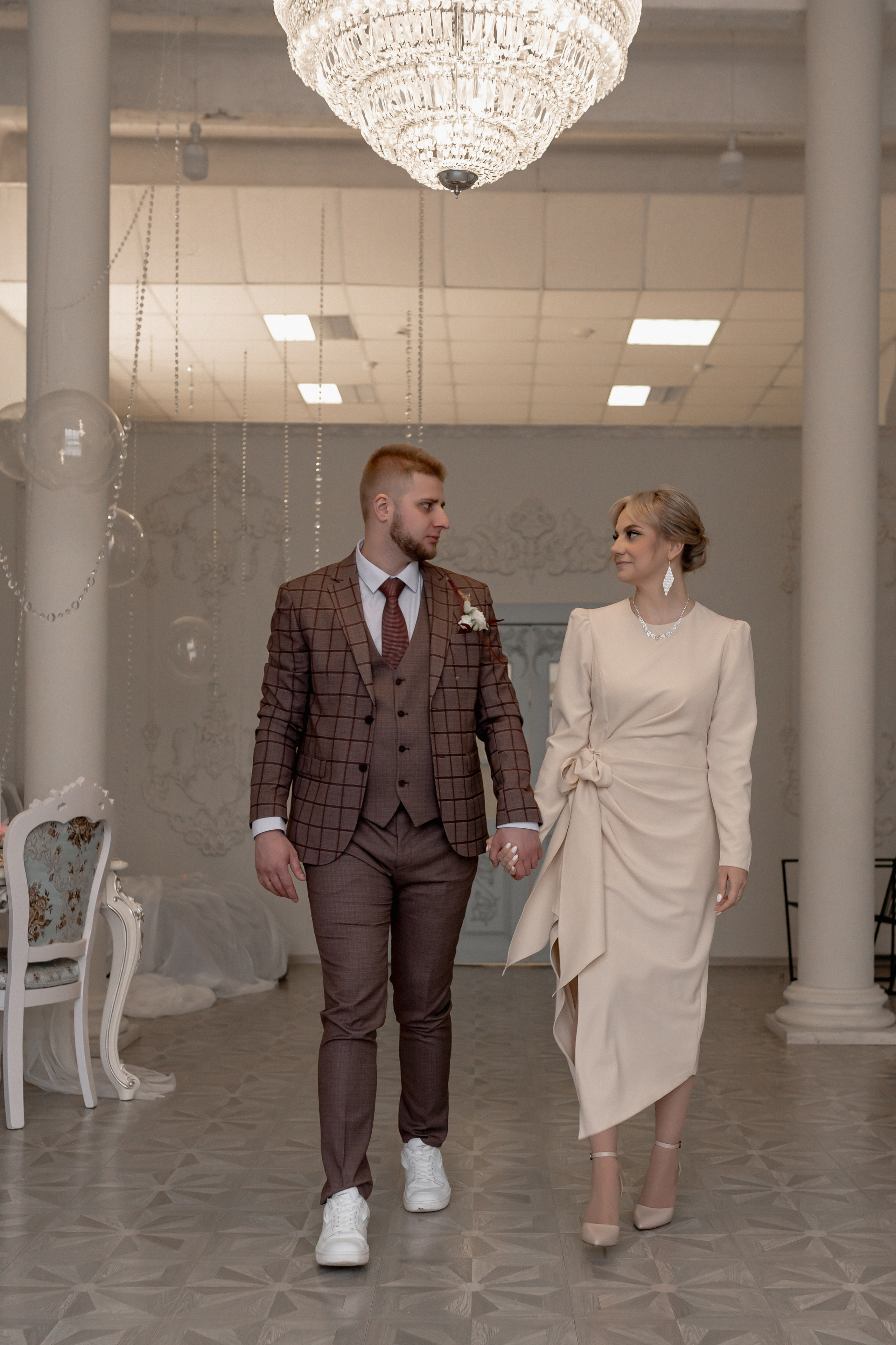 Свадебная фотосессия в студии. Фотограф Ким Наталья в Красноярске