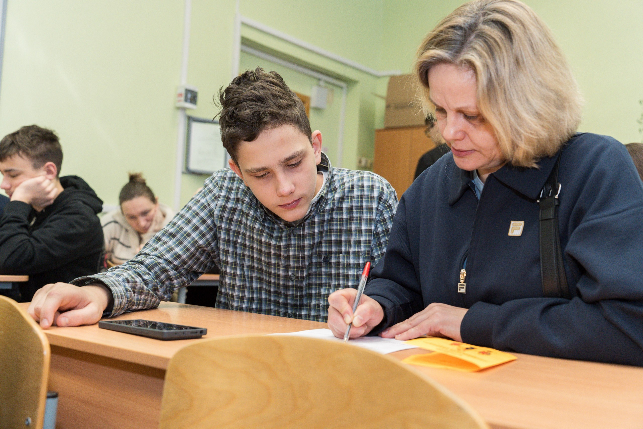 Пятёрка для ребёнка. Репортажная съёмка в Санкт-Петербурге, Константин Петров