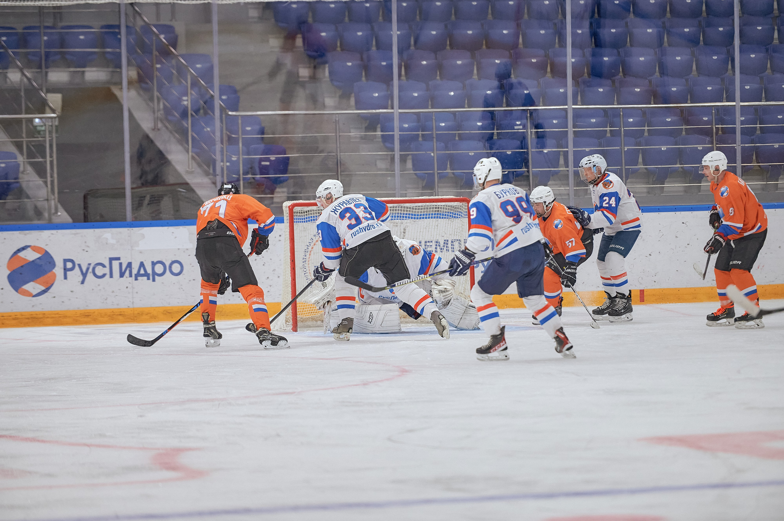 Портфолио репортажной фотосъёмки: Кристалл арена — Хоккей — РусГидро. Фотограф Яковлев Роман — Красноярск
