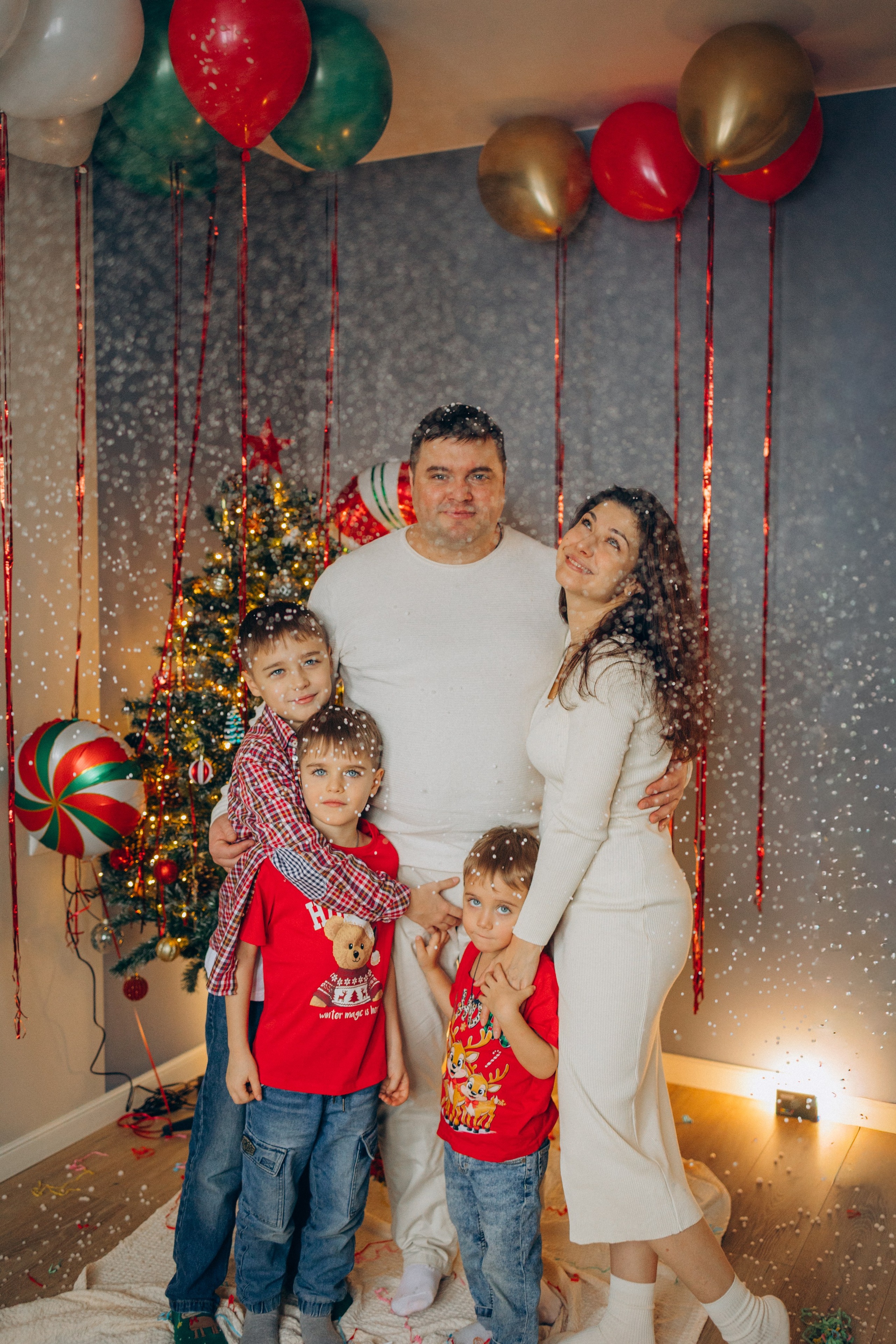 Семья — это тепло объятий и свет улыбок!. Фотограф Москва Светлана Кирюшина