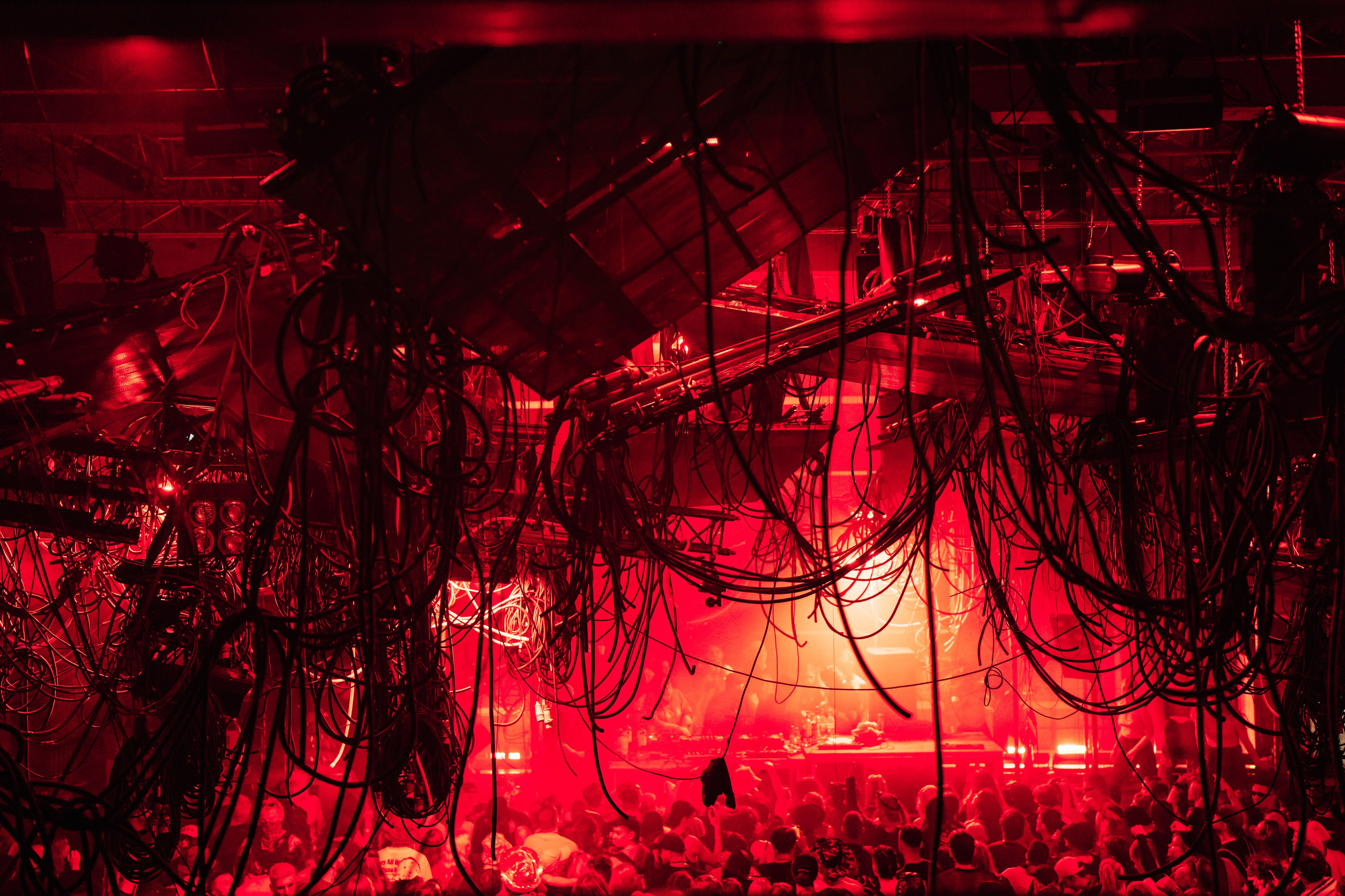 Outline 2024. @tomrus: Рустам Шагиморданов — фотограф