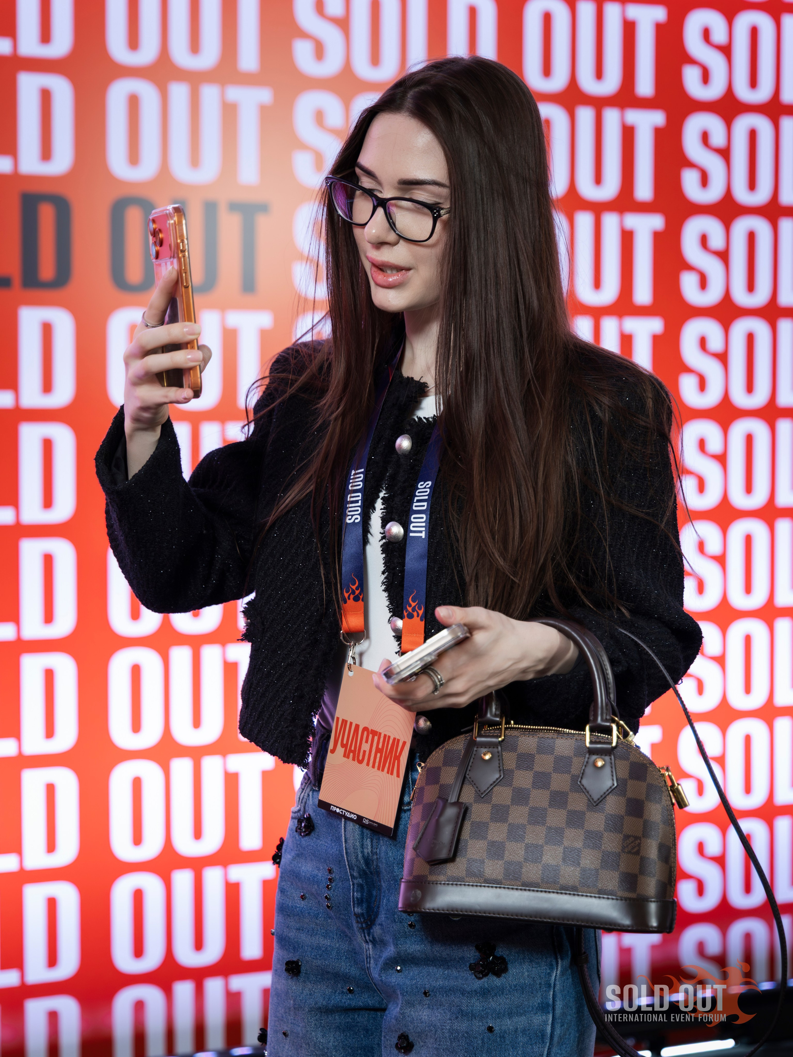 Фотосъёмка форума SOLD OUT 2026: кадры с крупнейшего ивент‑форума. Андрей Головин | Фотограф в Санкт‑Петербурге Репортаж, реклама, персональная съёмка