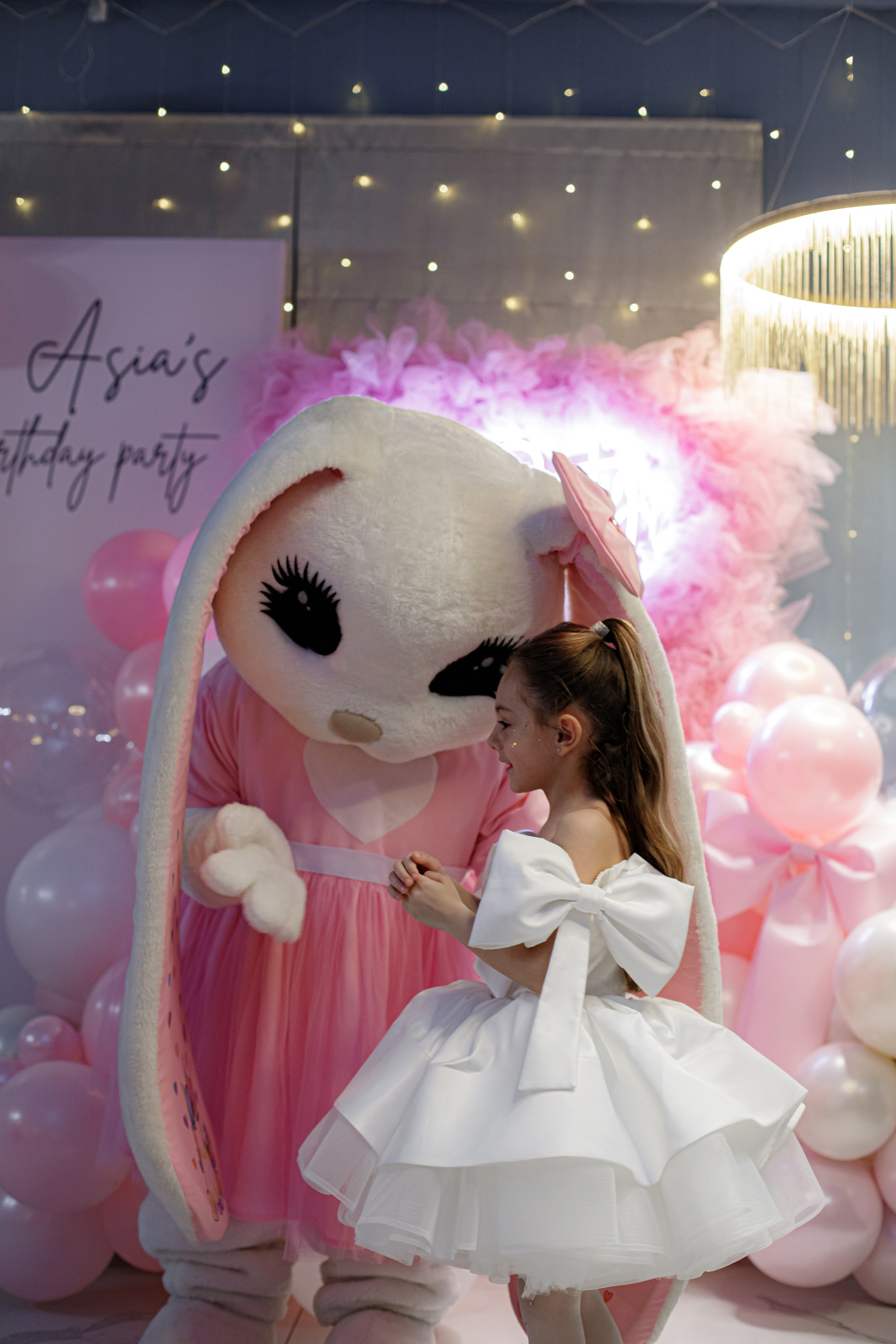 ASIA'S BIRTHDAY PARTY. Photokarish