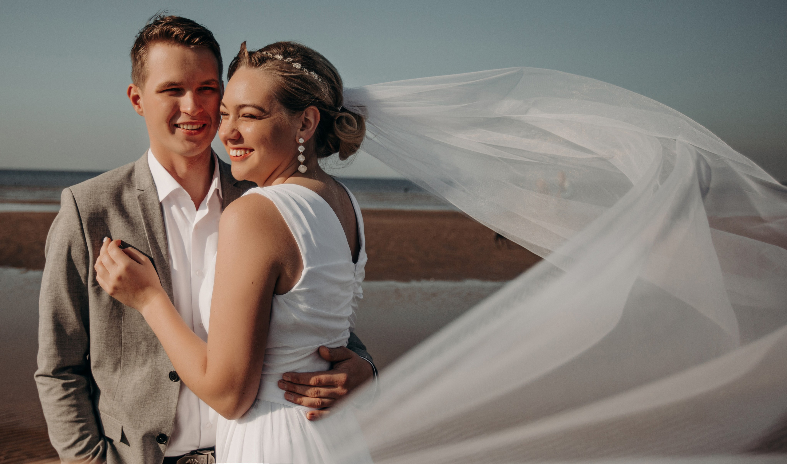 Соня и Влад. Свадьба в Сестрорецке, прогулка по Финскому заливу. Свадебный и семейный фотограф в Санкт-Петербурге и Сестрорецке