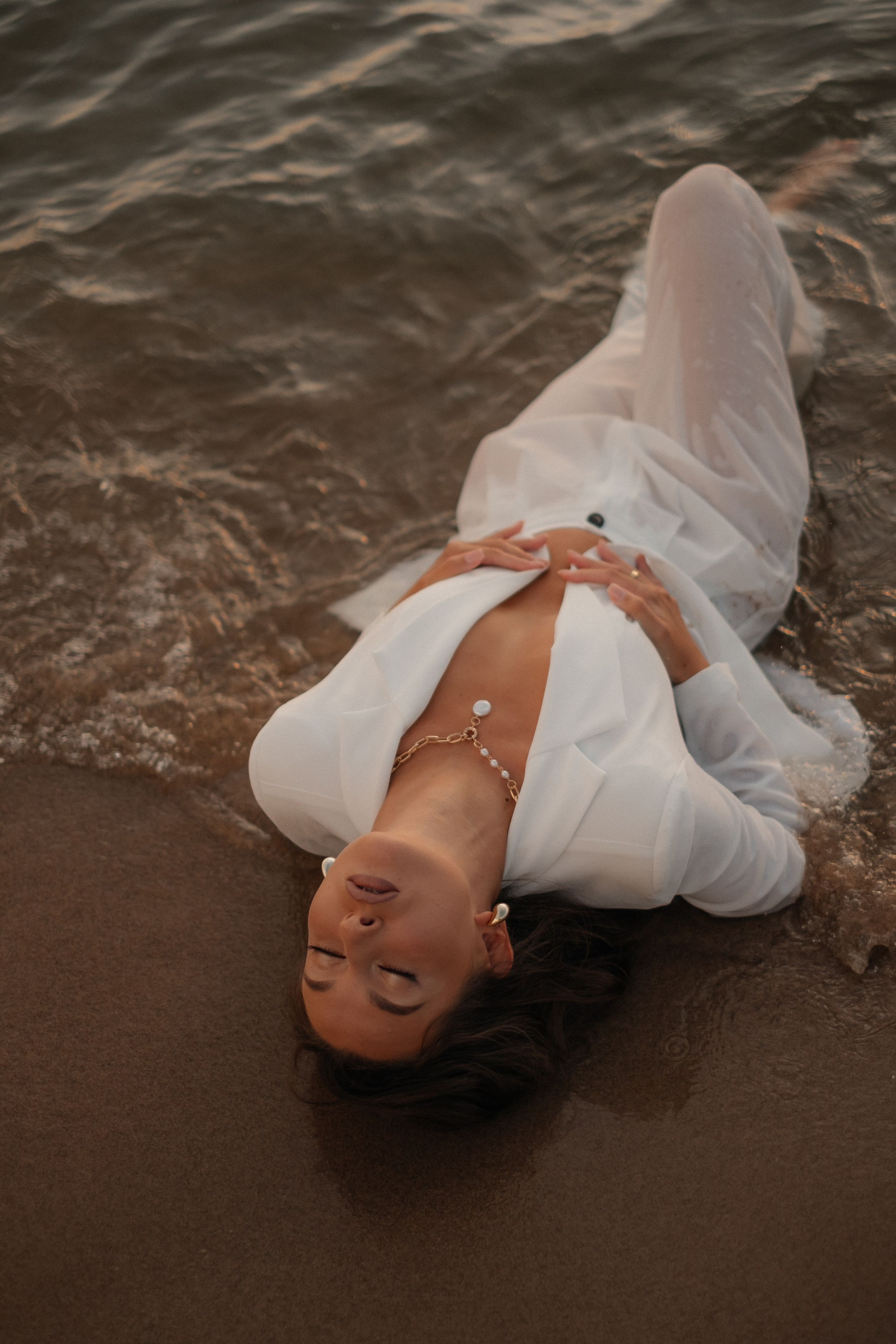 Рита на берегу. Фотограф в Новосибирске Диана Ильиных