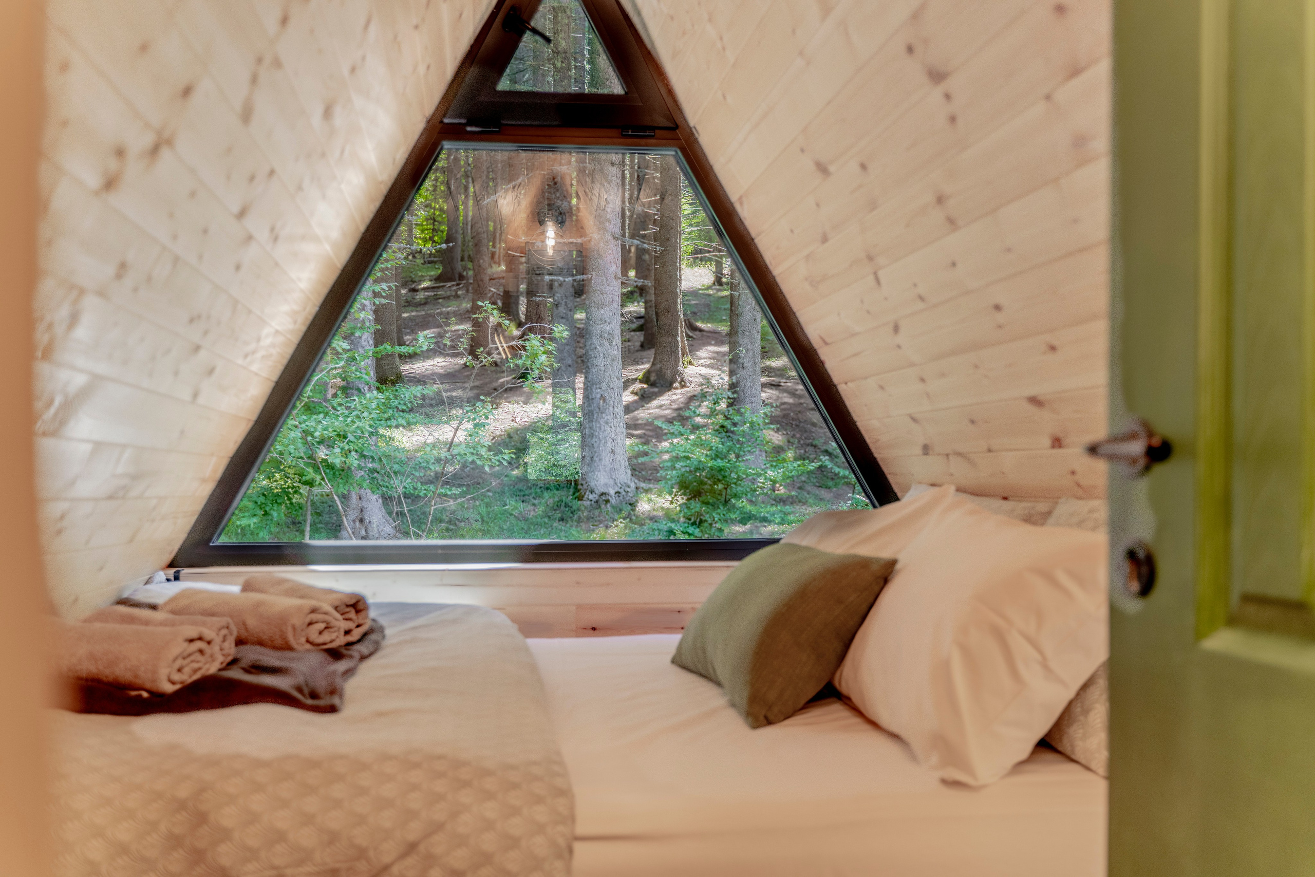 Viktorija Chalet. Photographer Liana Sudets Serbia Kopaonik Brzece Brus