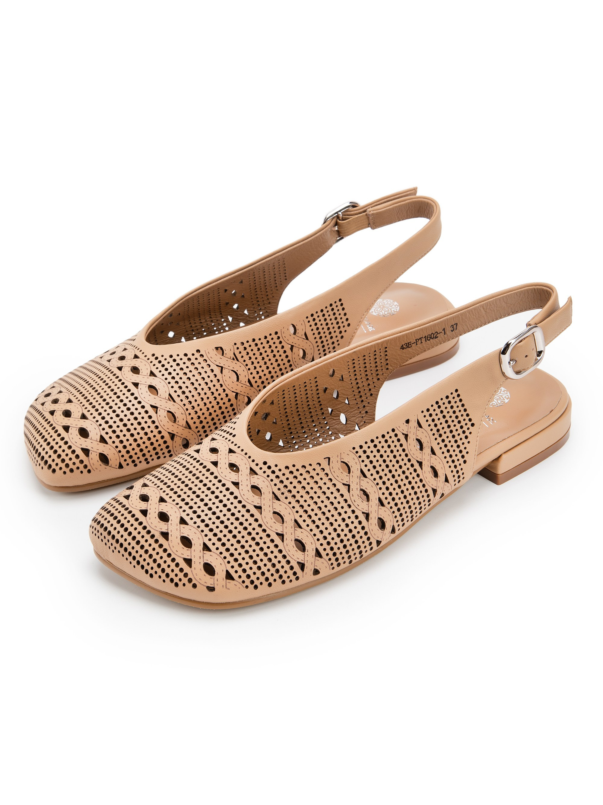 Каталожная фотография обуви. Фотограф в Москве Егор Гончаров