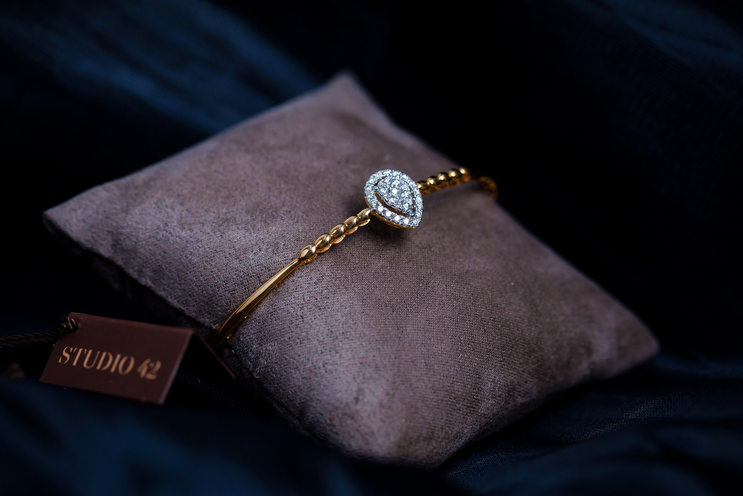 Предметная съемка. Семейный и Свадебный фотограф в Астане Александр Астапов