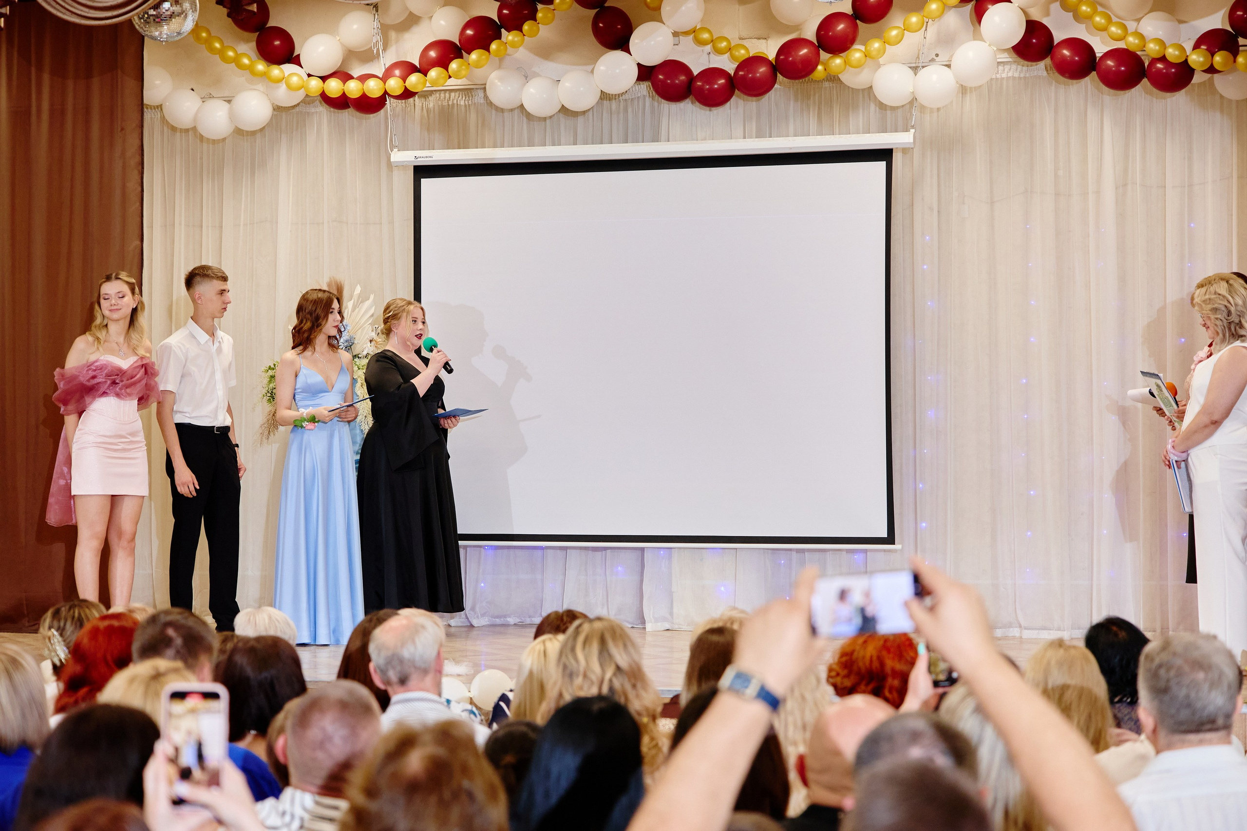 Выпускной 35 Сош. Фотограф Выпускные альбомы Таганрог Сергей Коробченко