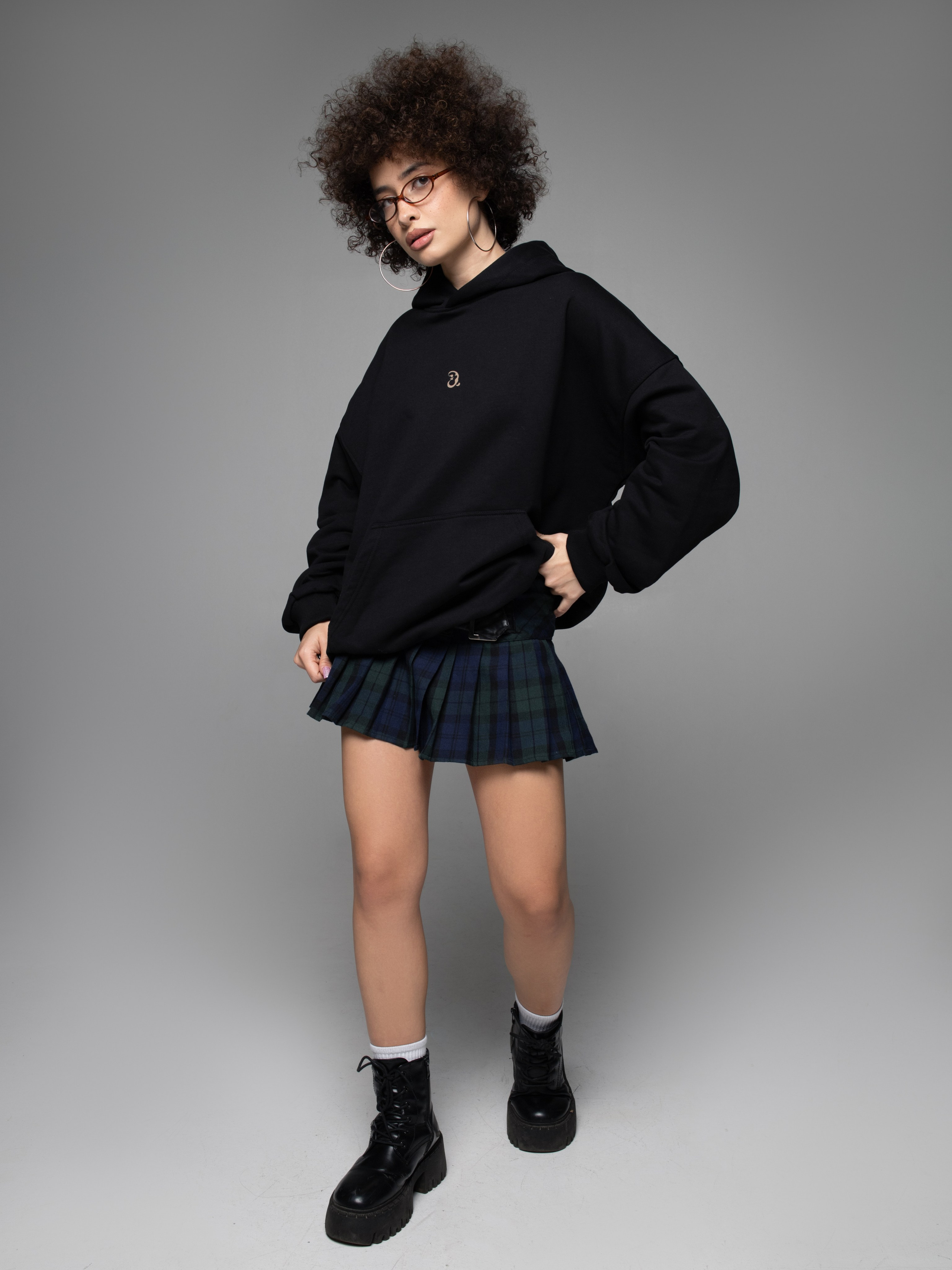 КАТАЛОГ | серый фон. RUNA production — стильные съемки для брендов