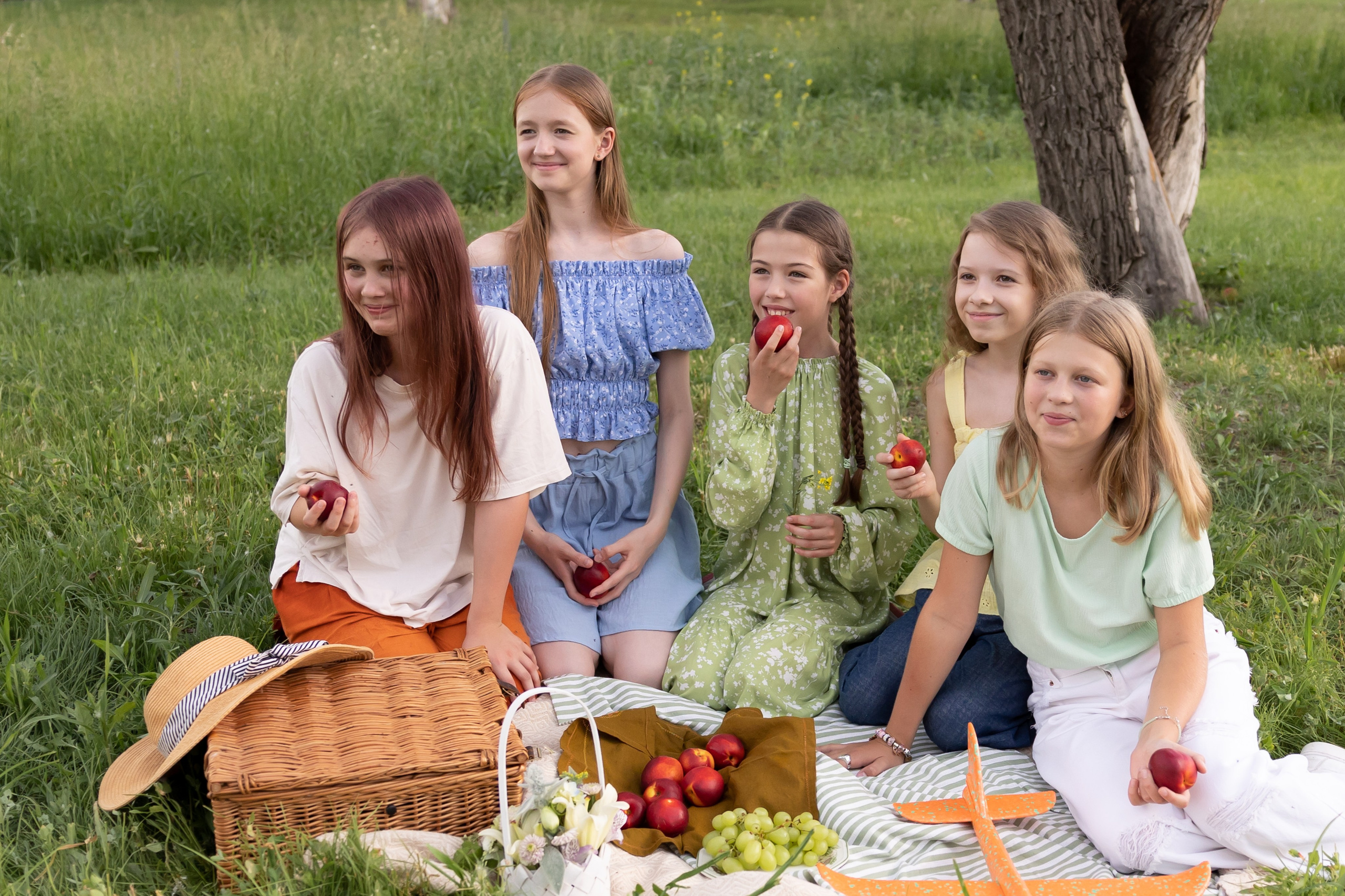 Пикник с педагогом и родителями. Семейный и женский фотограф, стильный репортаж в г. Новосибирск
