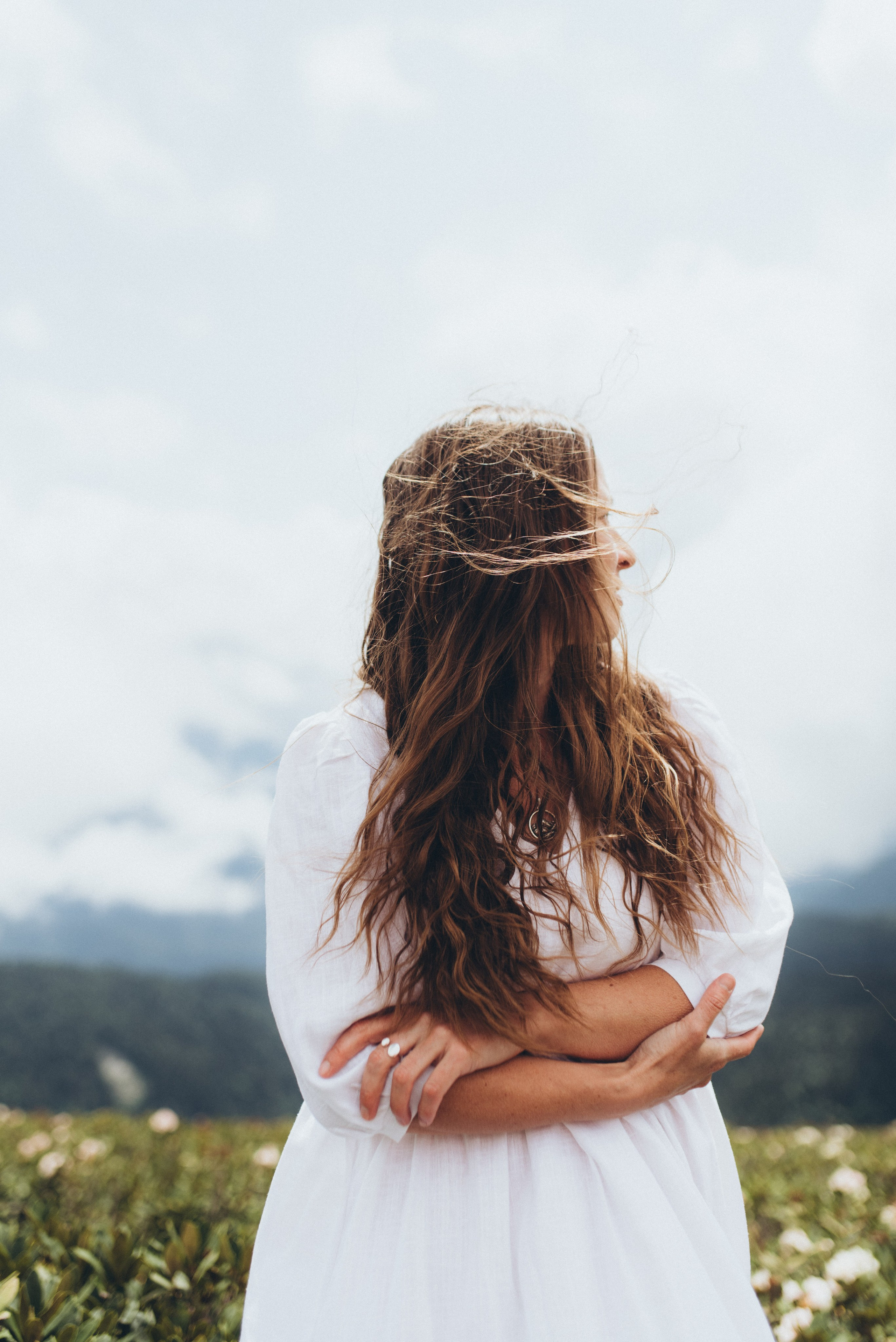 Фотосессия в горах Красной поляна Сочи цветение рододендрона. Фотограф в Сочи — Маргарита Поганова