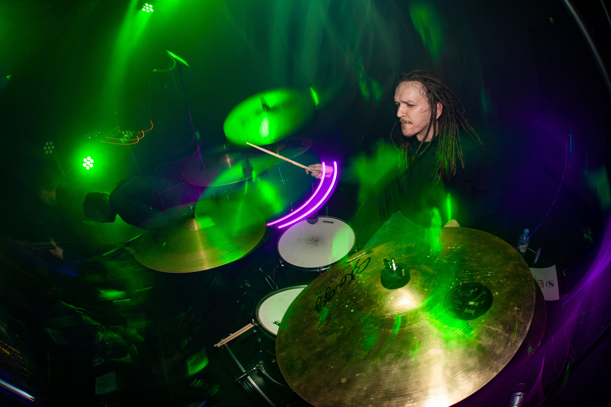 ИЛ • Minuala • Khlad|Цоколь 2.0. Концертный и репортажный фотограф в Санкт-Петербурге Слава Пахомов