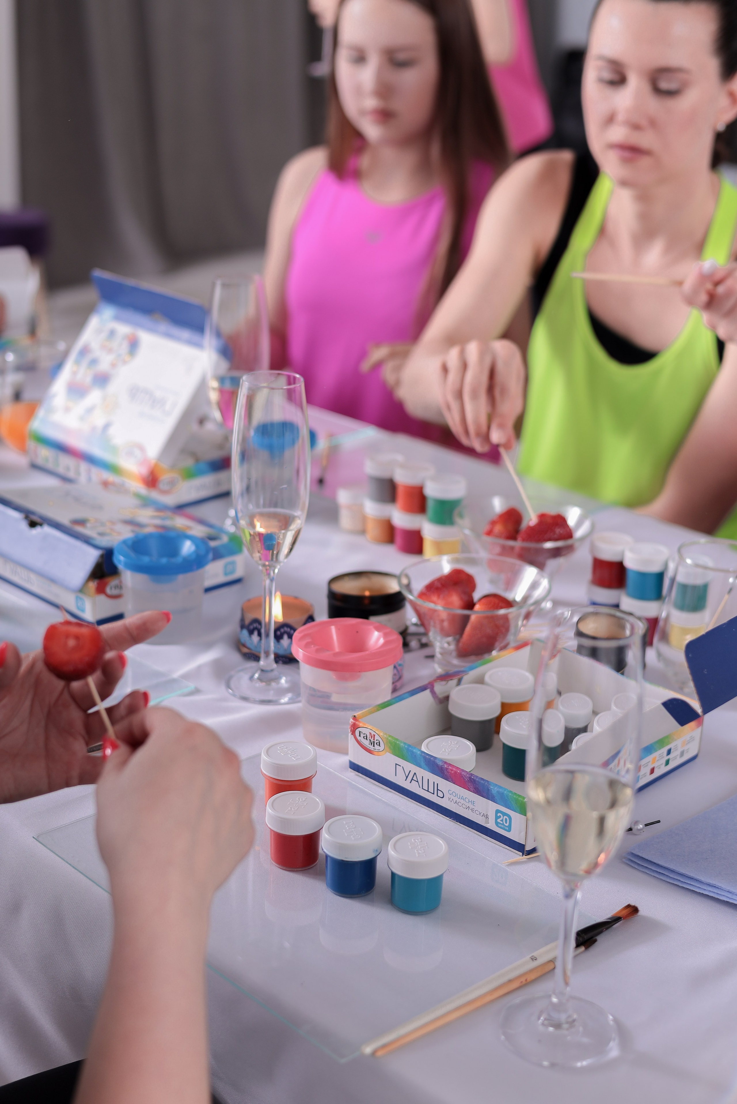 Арт-терапия + аэройога. Фотограф Надршина Лилия