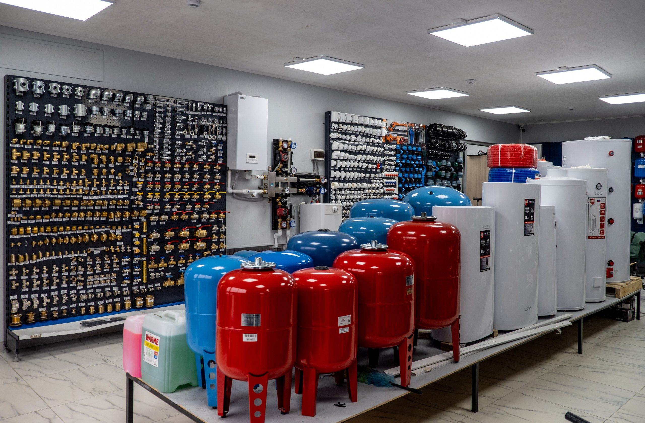 Съемка для строительного магазина. Фотограф на камеру и мобильная съемка в Казани Лидия