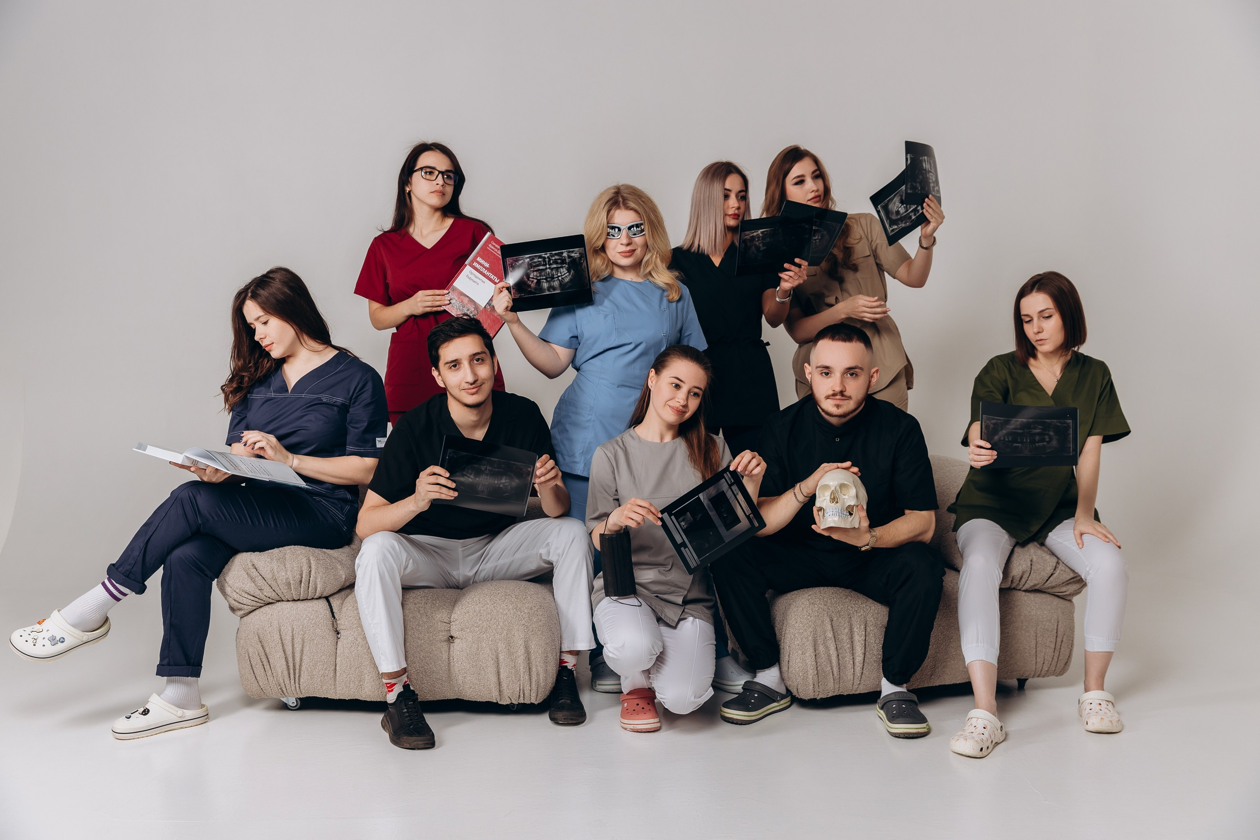 Групповые фотографии. BREAKBOOK | Выпускные альбомы в Пензе и Пензенской области