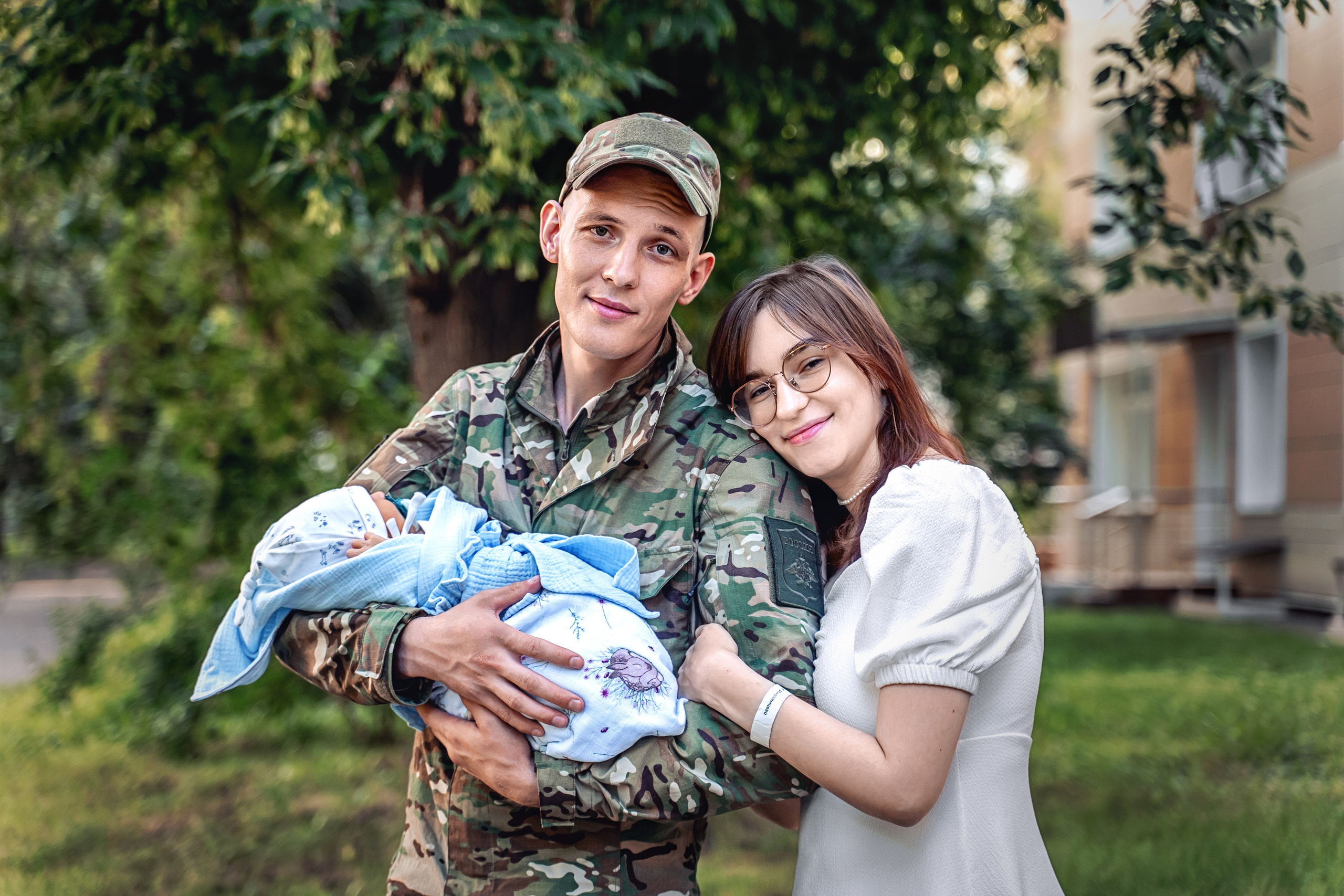 Выписка роддом 36 им Иноцемцева. Фотограф на выписку из роддома Москва. Фотограф \ Видеограф на Крещение, Венчание Москва| Семейные съемки