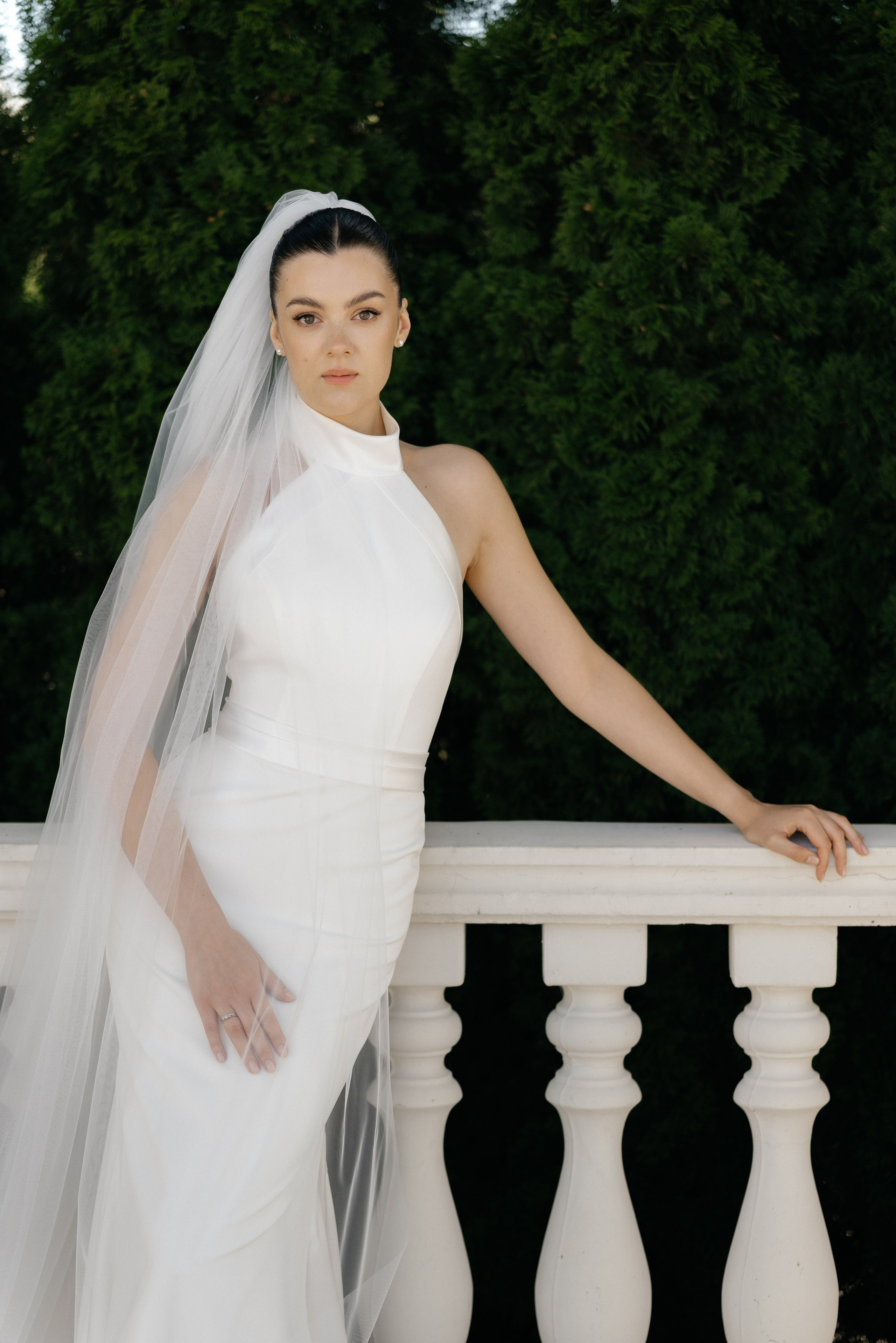Wedding day in VERSAL PARK. Wedding PHOTOGRAPHER Andrew Vnukov