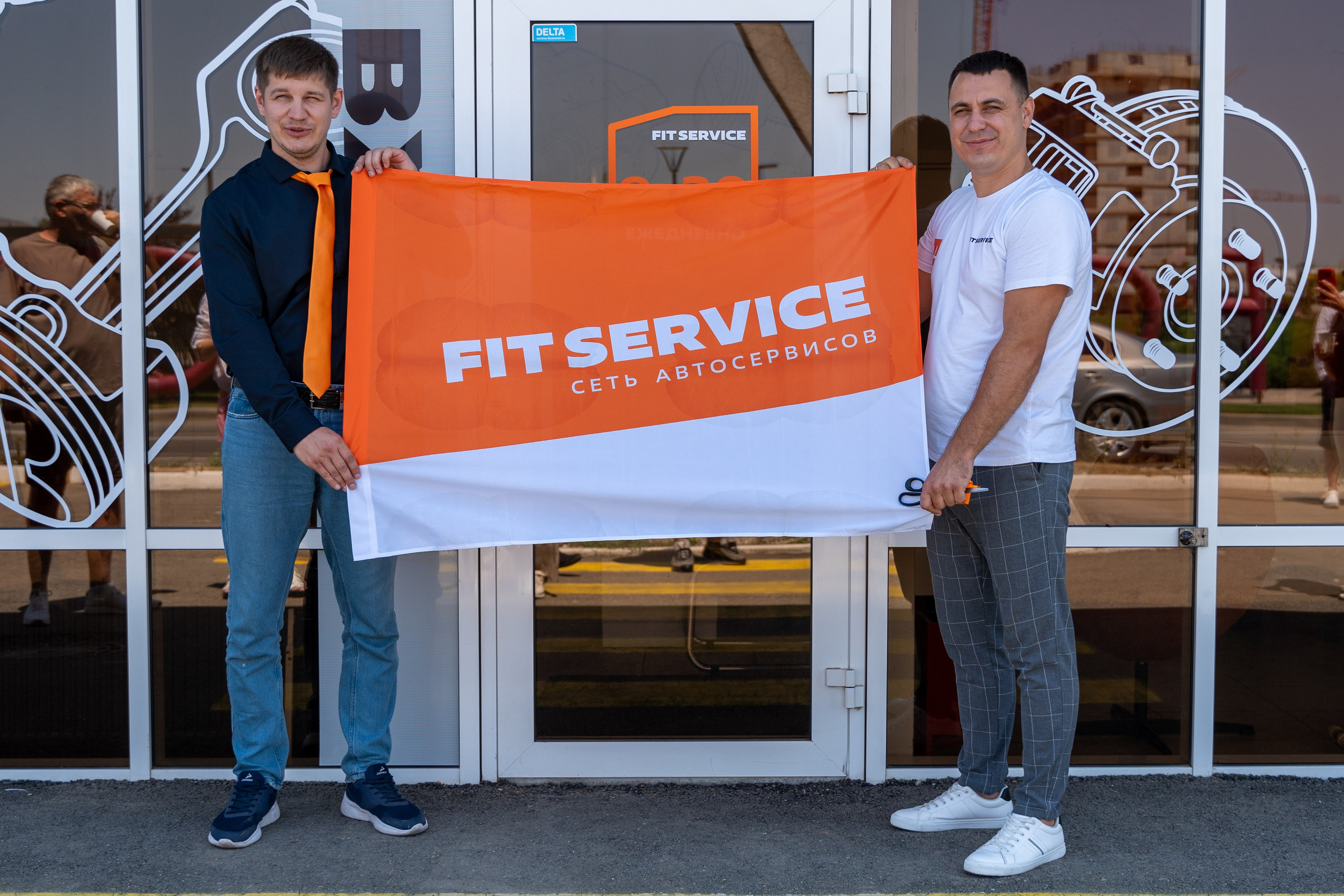 Интерьерная фотосъемка автосервиса Fit Service в Краснодаре — сеть СТО Профессиональная фотосъемка интерьера техцентра в Краснодаре. Шедевры для Вас! Фотограф и Видеограф в Краснодаре Пахиев Руслан