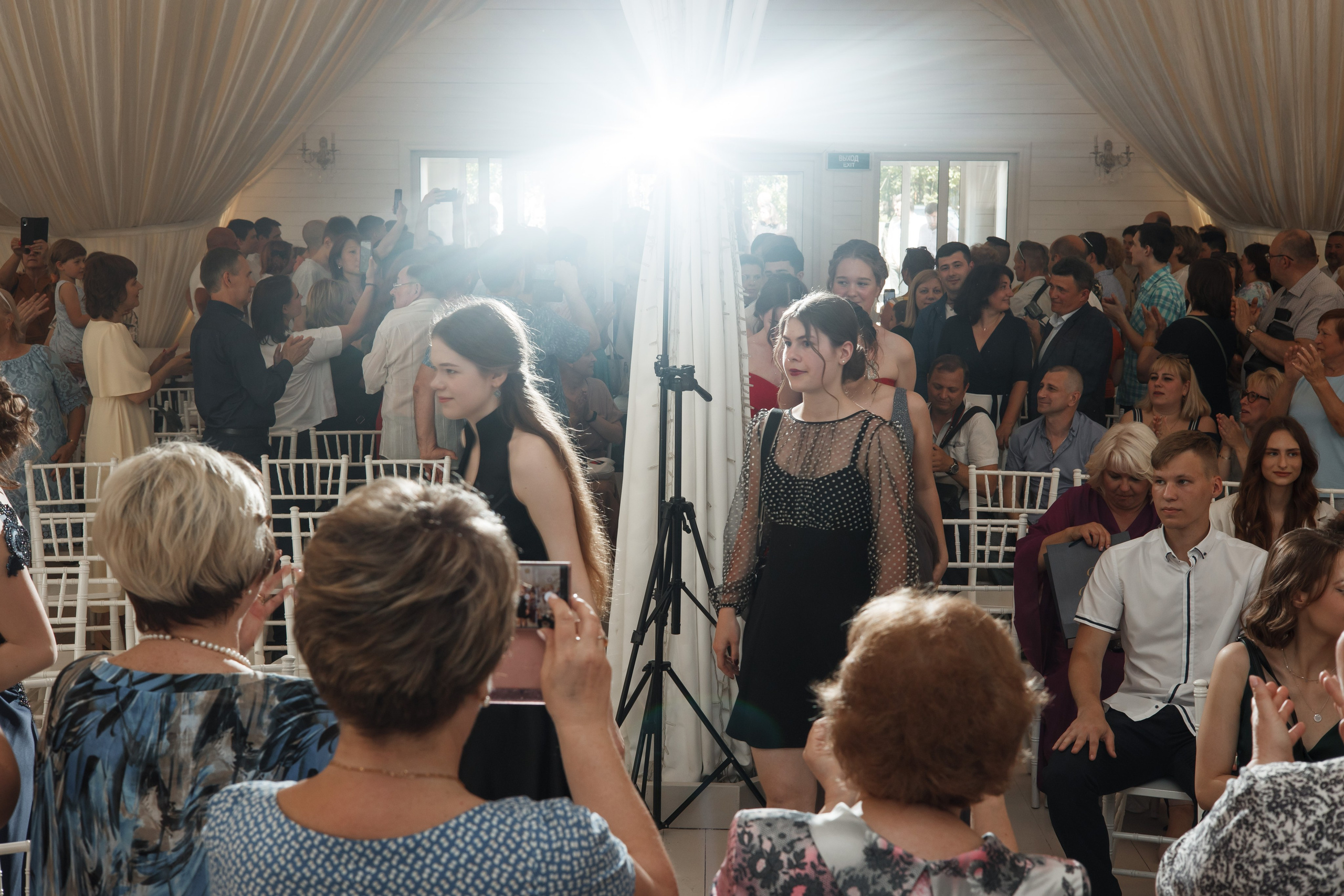 Выпускной, шатер в усадьбе «Гребнево». Свадебный и репортажный фотограф (Москва, Королев и другие)