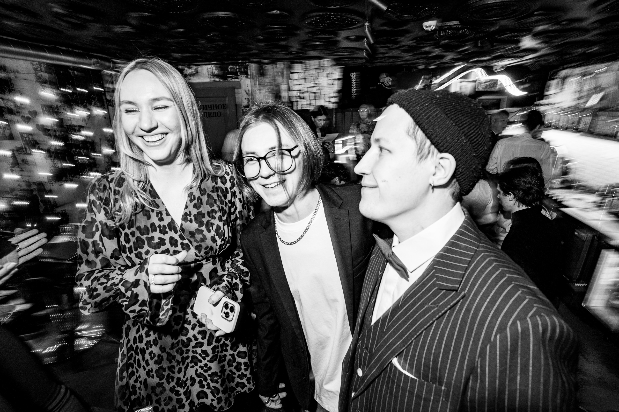 День святого Валентина в Баре разбитых сердец. Концертный и репортажный фотограф в Санкт-Петербурге Слава Пахомов