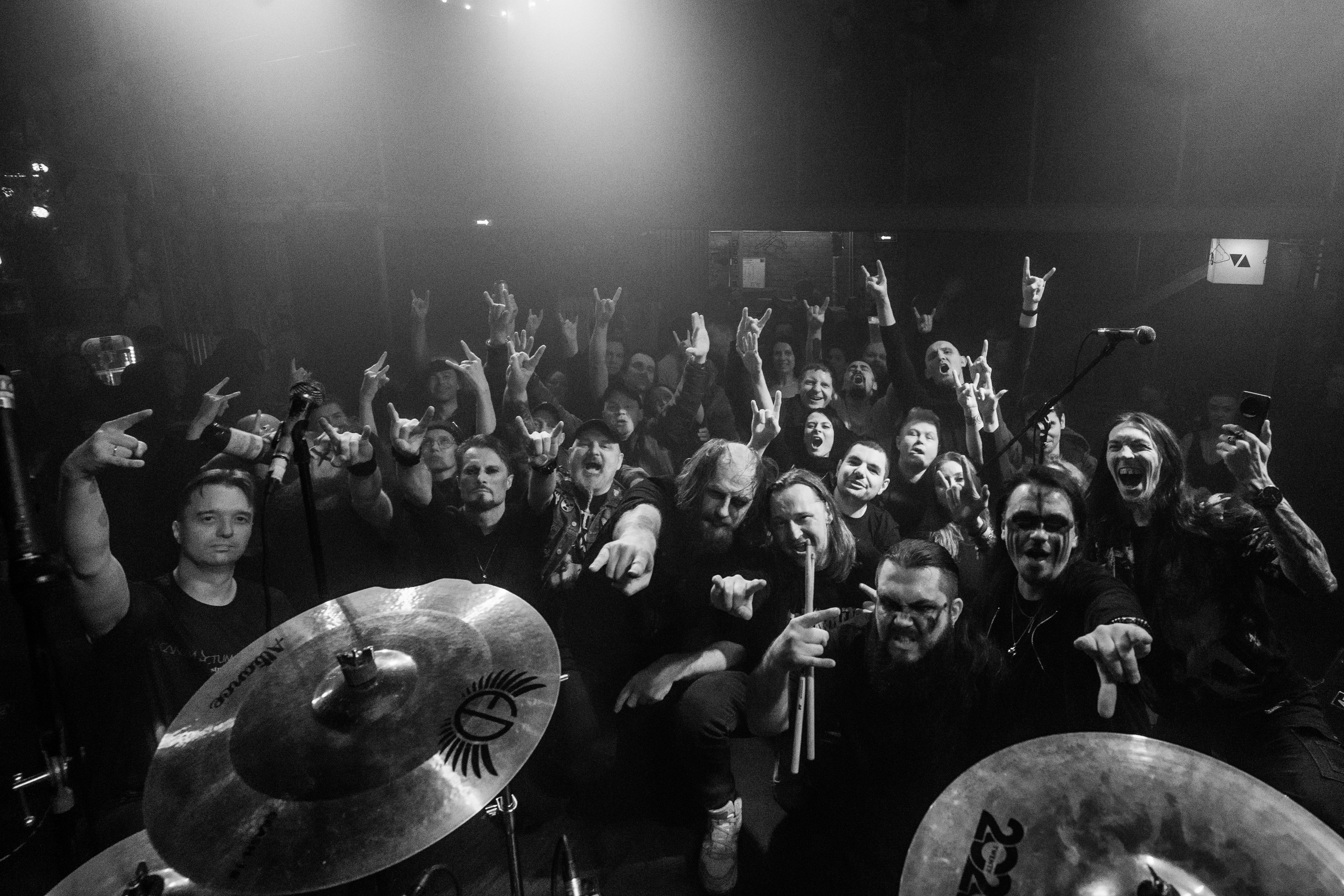 Inside the Rain|Ласточка. Концертный и репортажный фотограф в Санкт-Петербурге Слава Пахомов