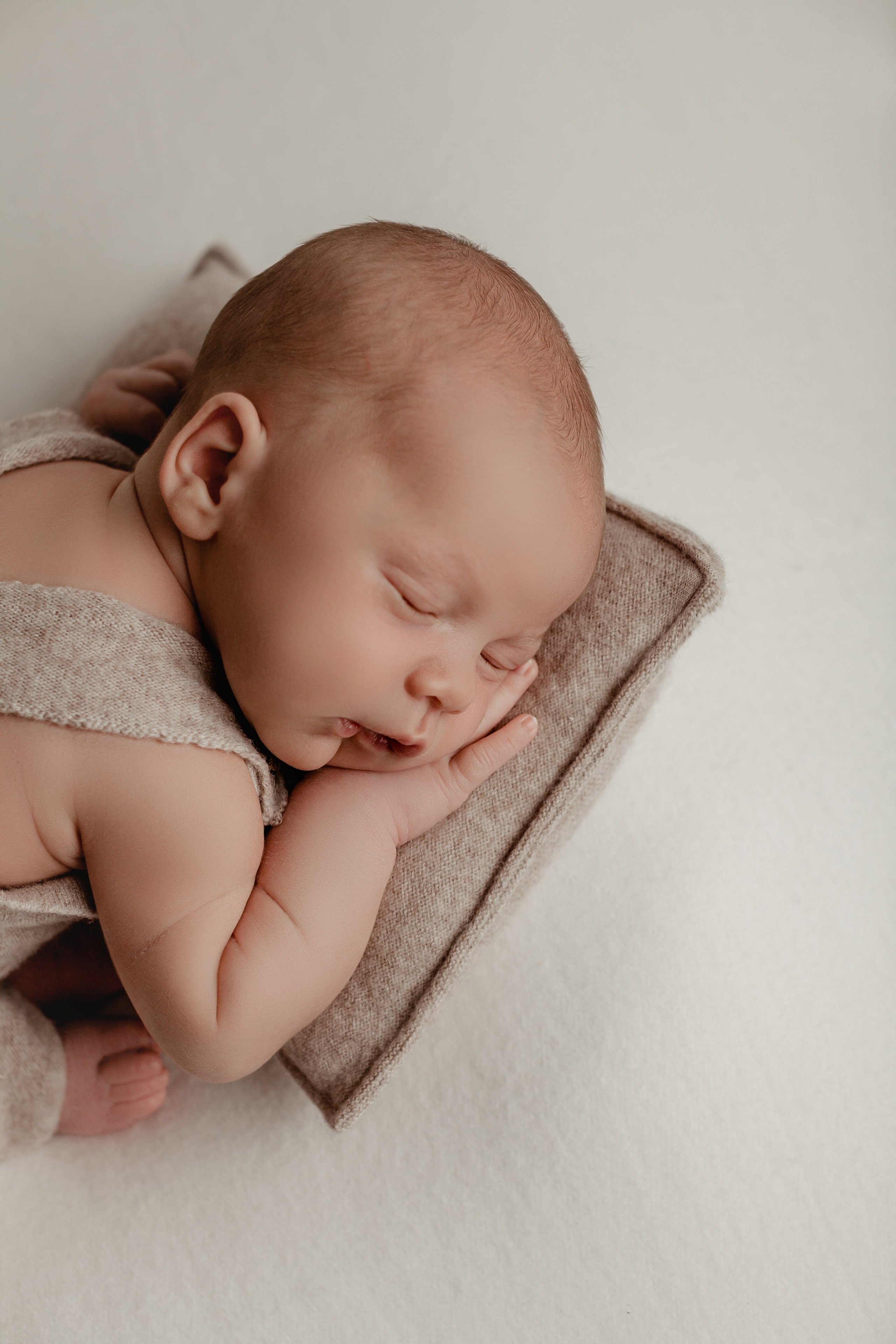 Новорожденные. Фотограф новорожденных в Уфе Инзиля Сулейманова