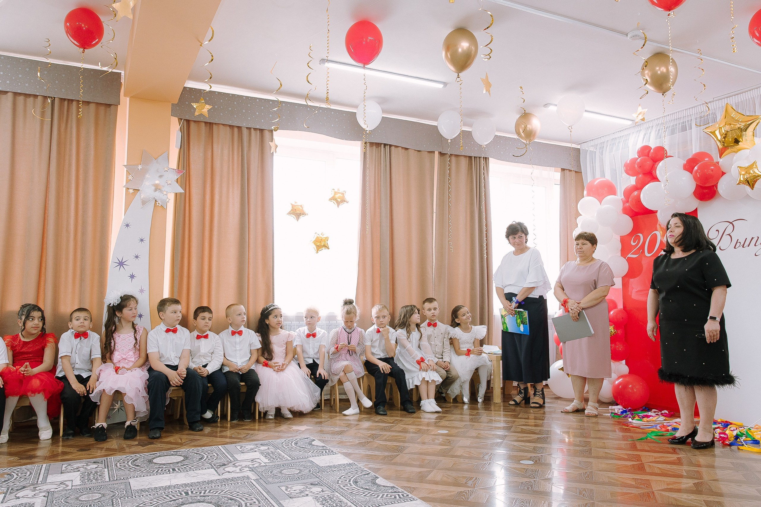 Выпускной в ДС 26. Выпускные альбомы Натальи Бутко: Новороссийск, Анапа, Геленджик