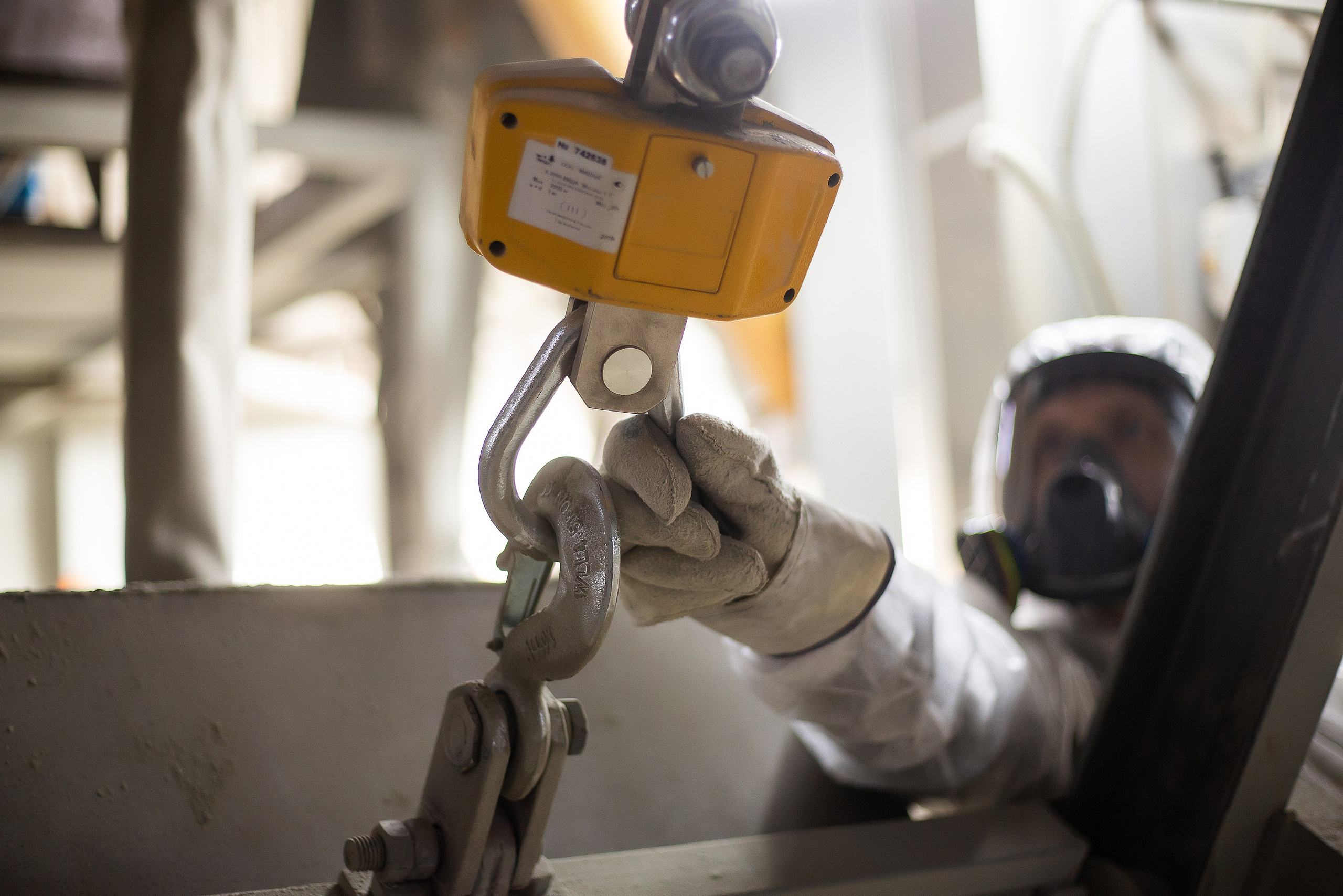 Фотографии с производства. Roman — Репортажный фотограф в Новосибирске