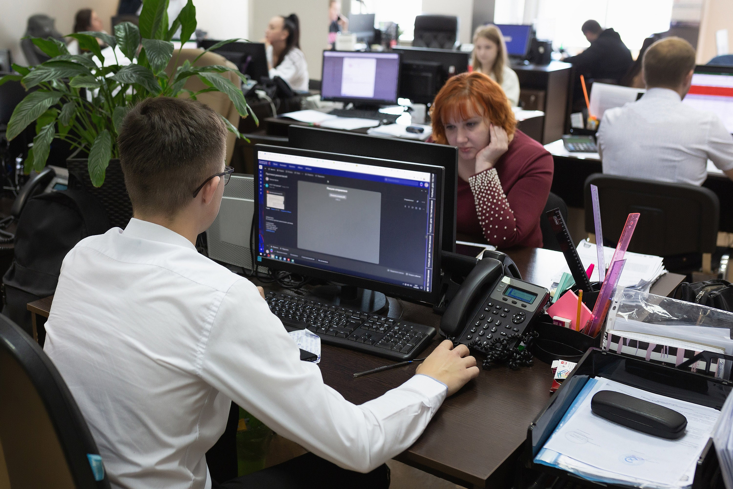 Фотографии офисной работы. Roman — Репортажный фотограф в Новосибирске