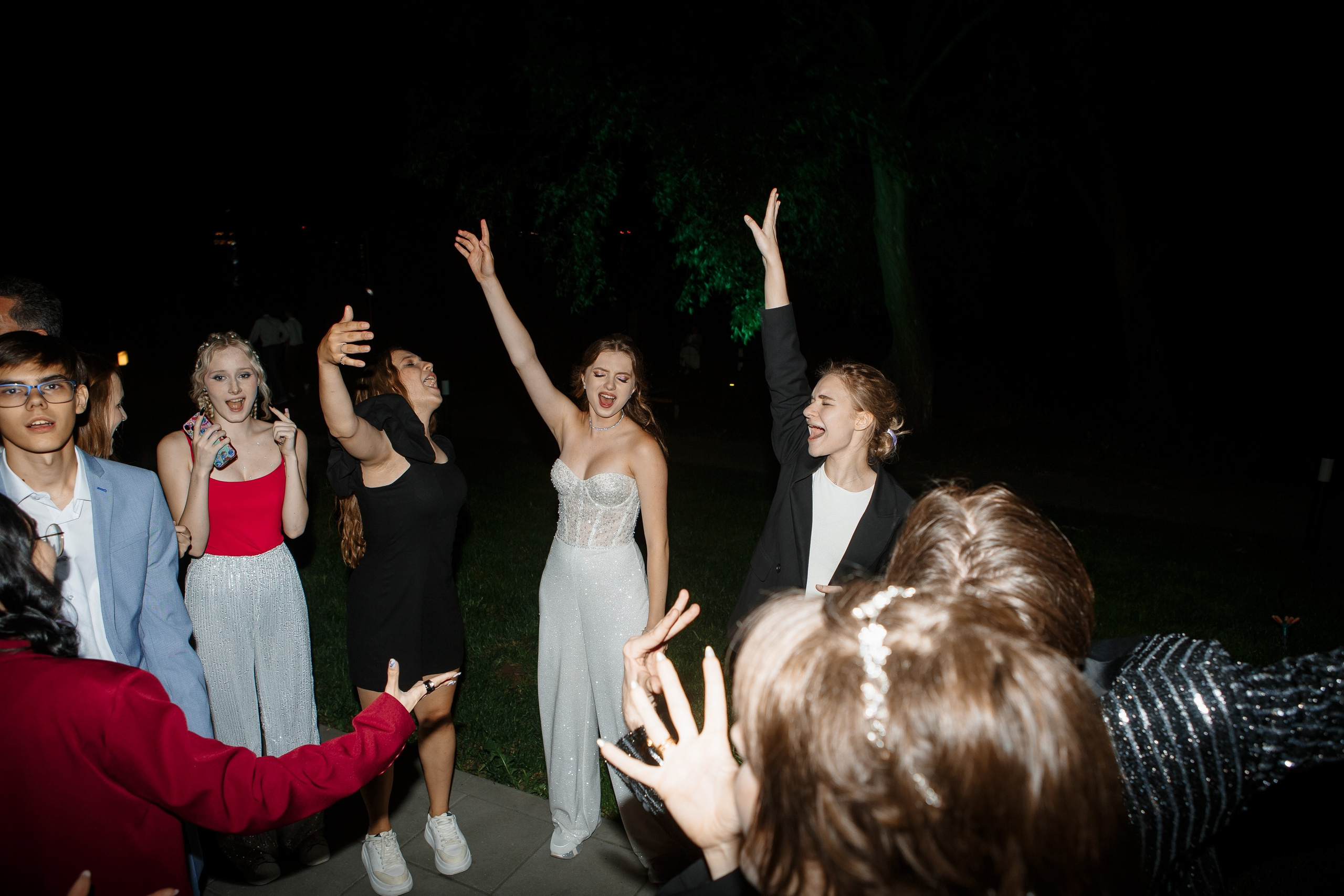 Выпускной Гимназия 12 2024 OpenHouse. Свадебный и портретный Фотограф в Липецке Дмитрий Котюков