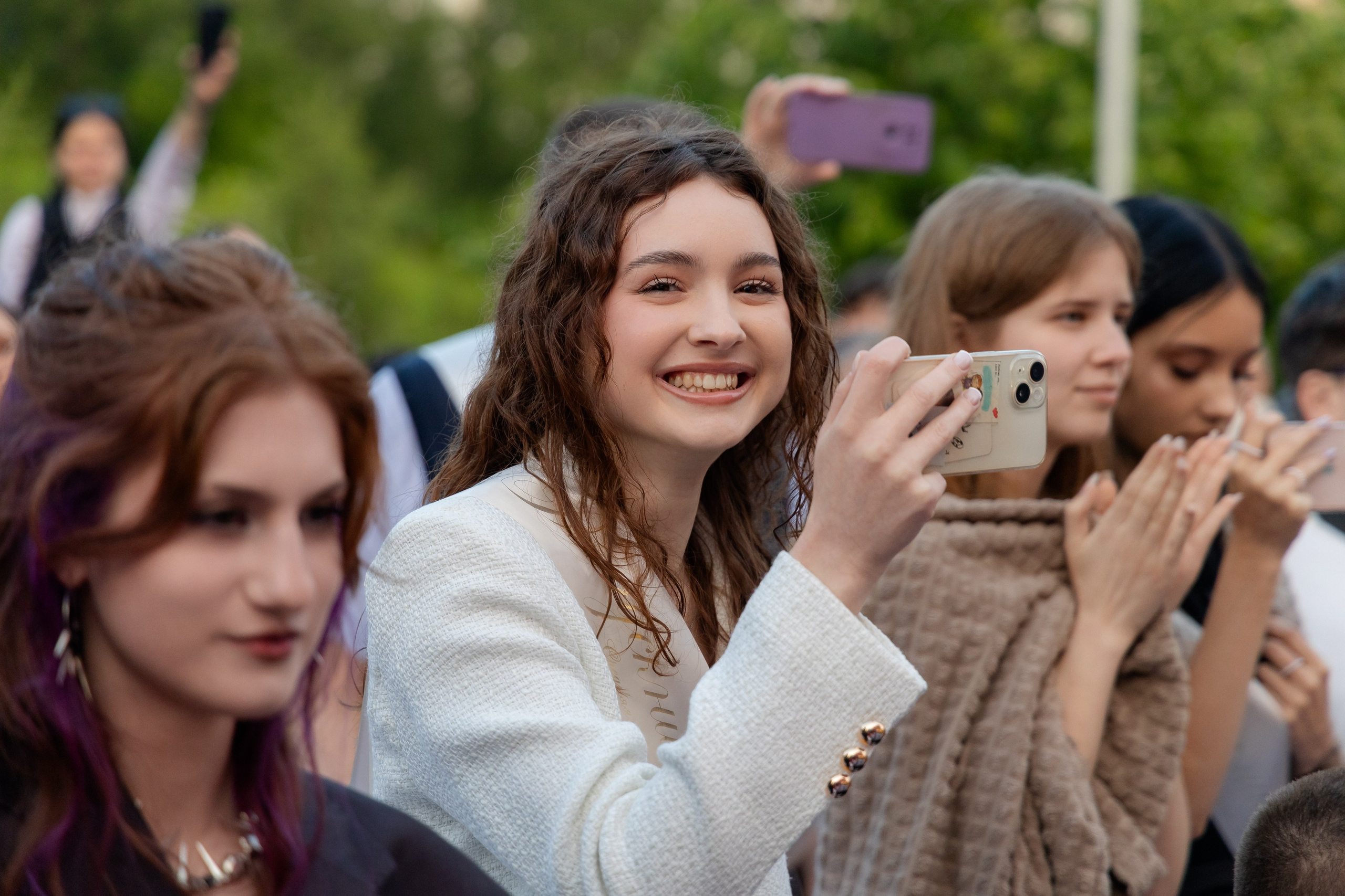 Школьный выпускной 2025 год в Минске, Беларуси. Свадебный фотограф в Минске/Беларуси Сергей Спиридонов