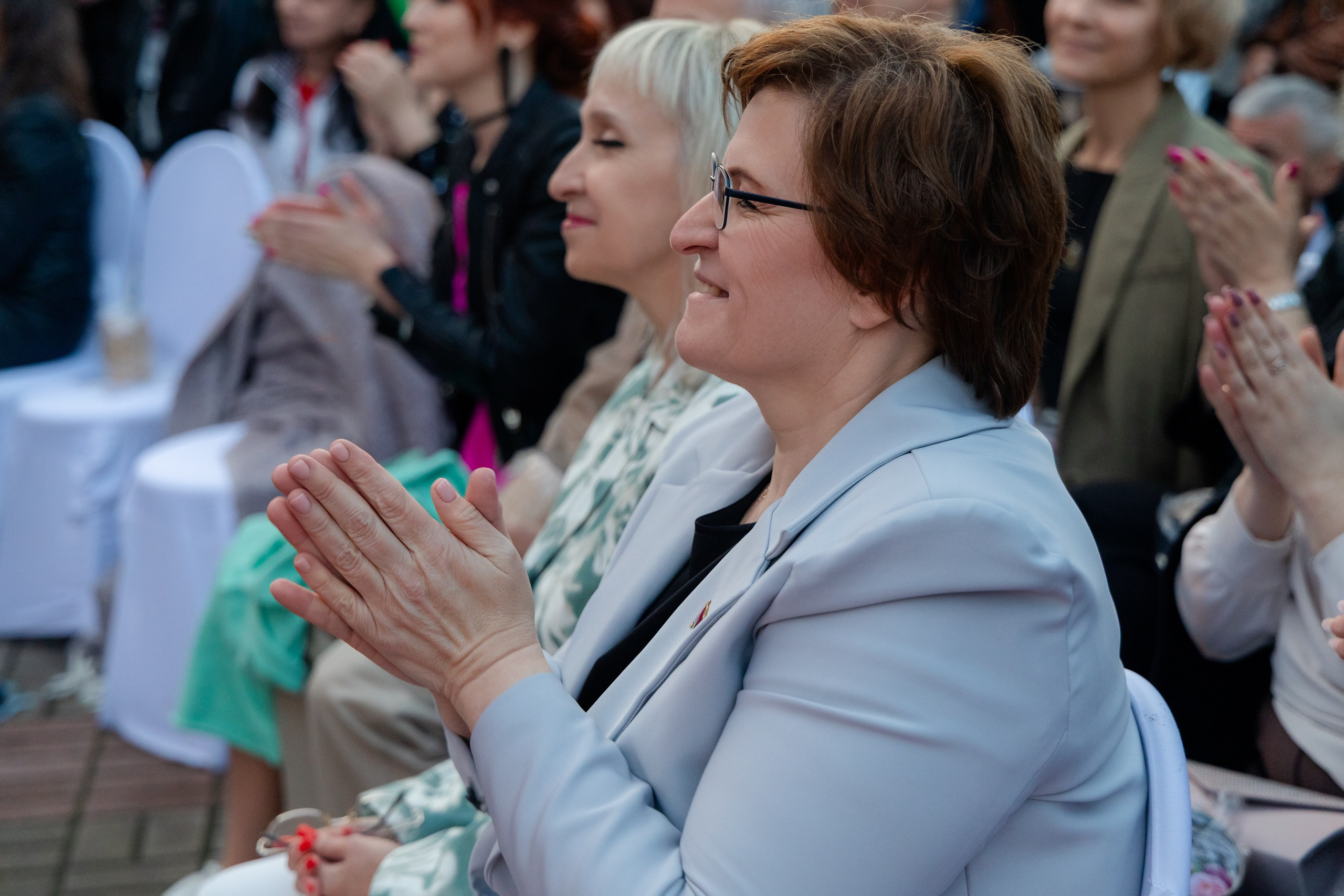 Школьный выпускной 2025 год в Минске, Беларуси. Свадебный фотограф в Минске/Беларуси Сергей Спиридонов