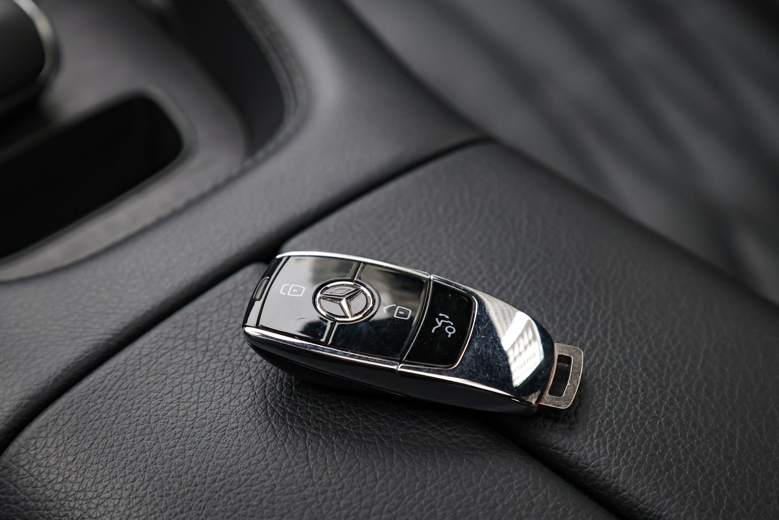 2021 MERCEDES GLE. Mixturecaptures