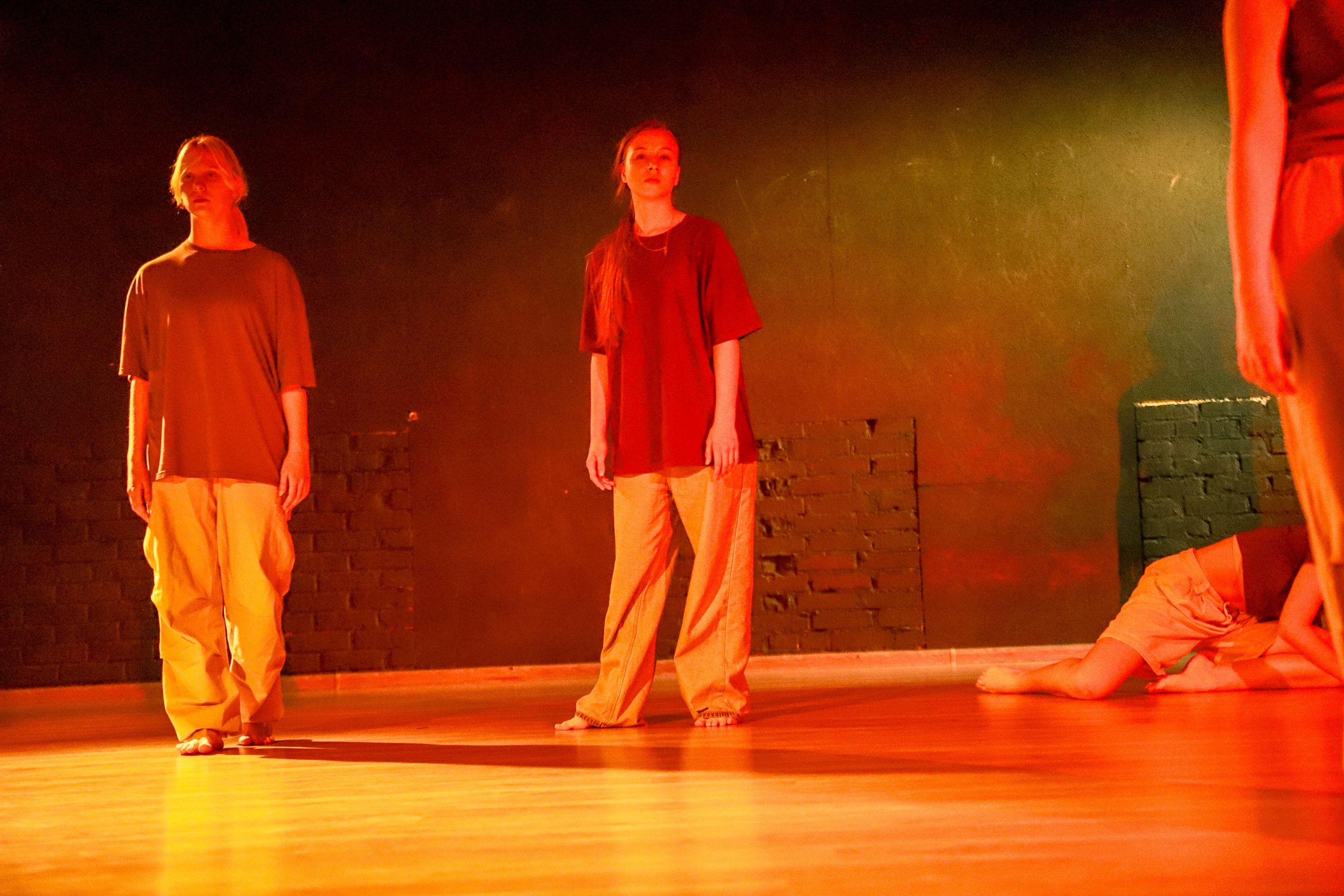 Современный показ Подземка. Небесные ласточки. Фотограф Юлия Мальцева