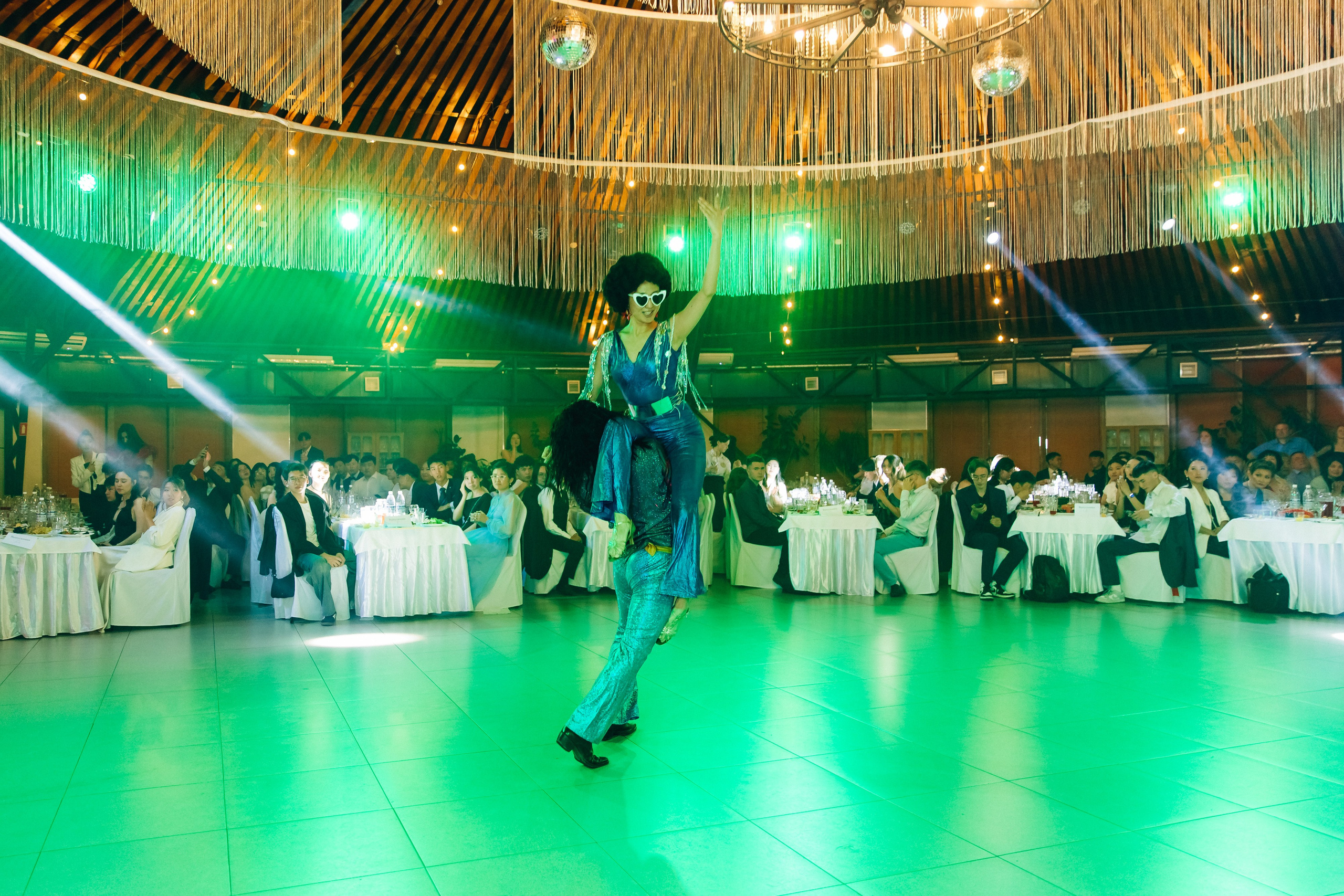 Выпускной вечер. 49 школа. Баран на корове. Свадебный и семейный фотограф в Улан-Удэ