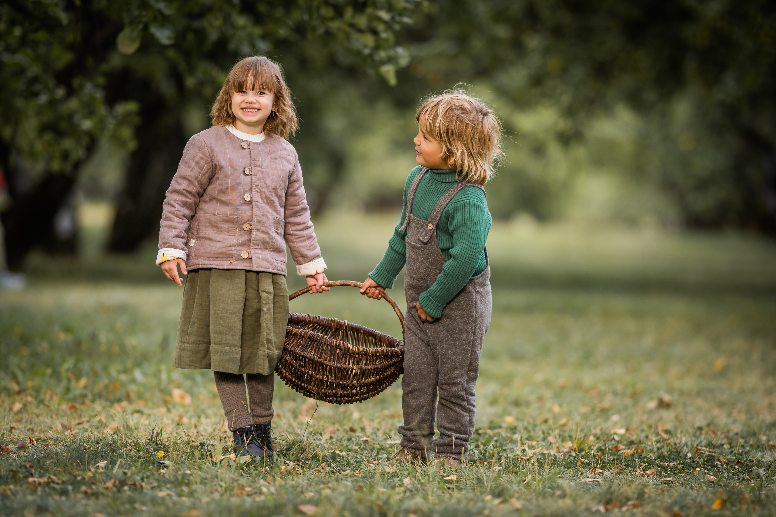 Сентябрь, Коломенское, дети. Семейный фотограф Ефремова Виктория