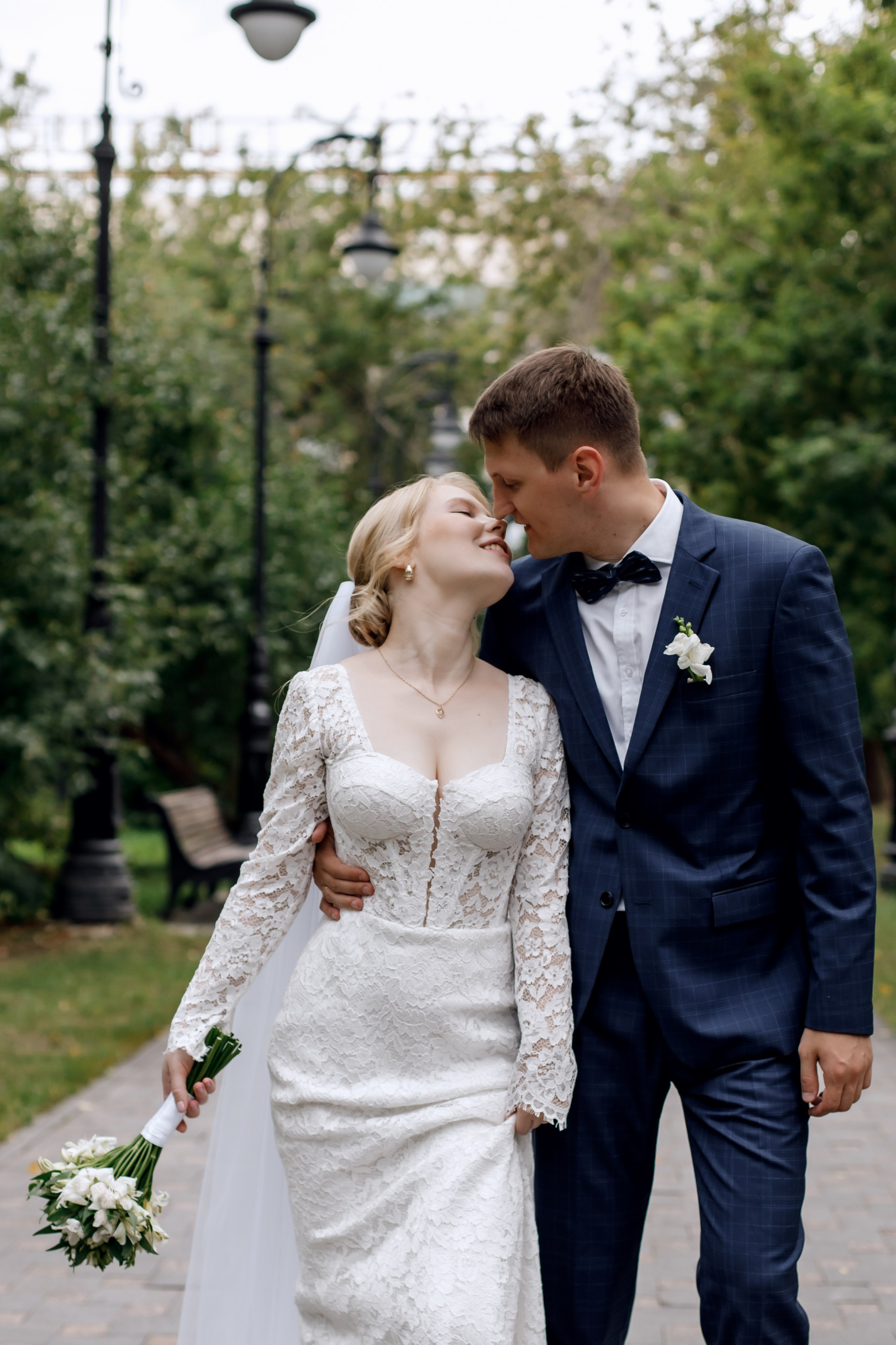 Оперный театр парк. Свадебный и семейный фотограф Екатеринбург Настя Саедгалина