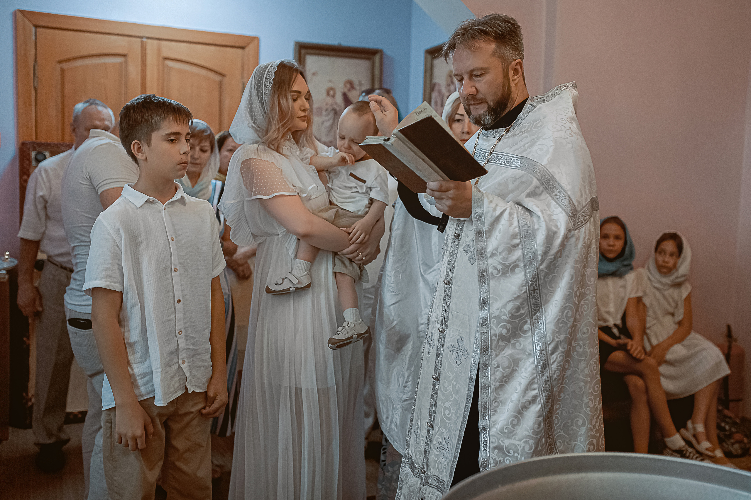 крещение Ташкент, фотограф на крещение Ташкент, фотограф таинства крещения Ташкент