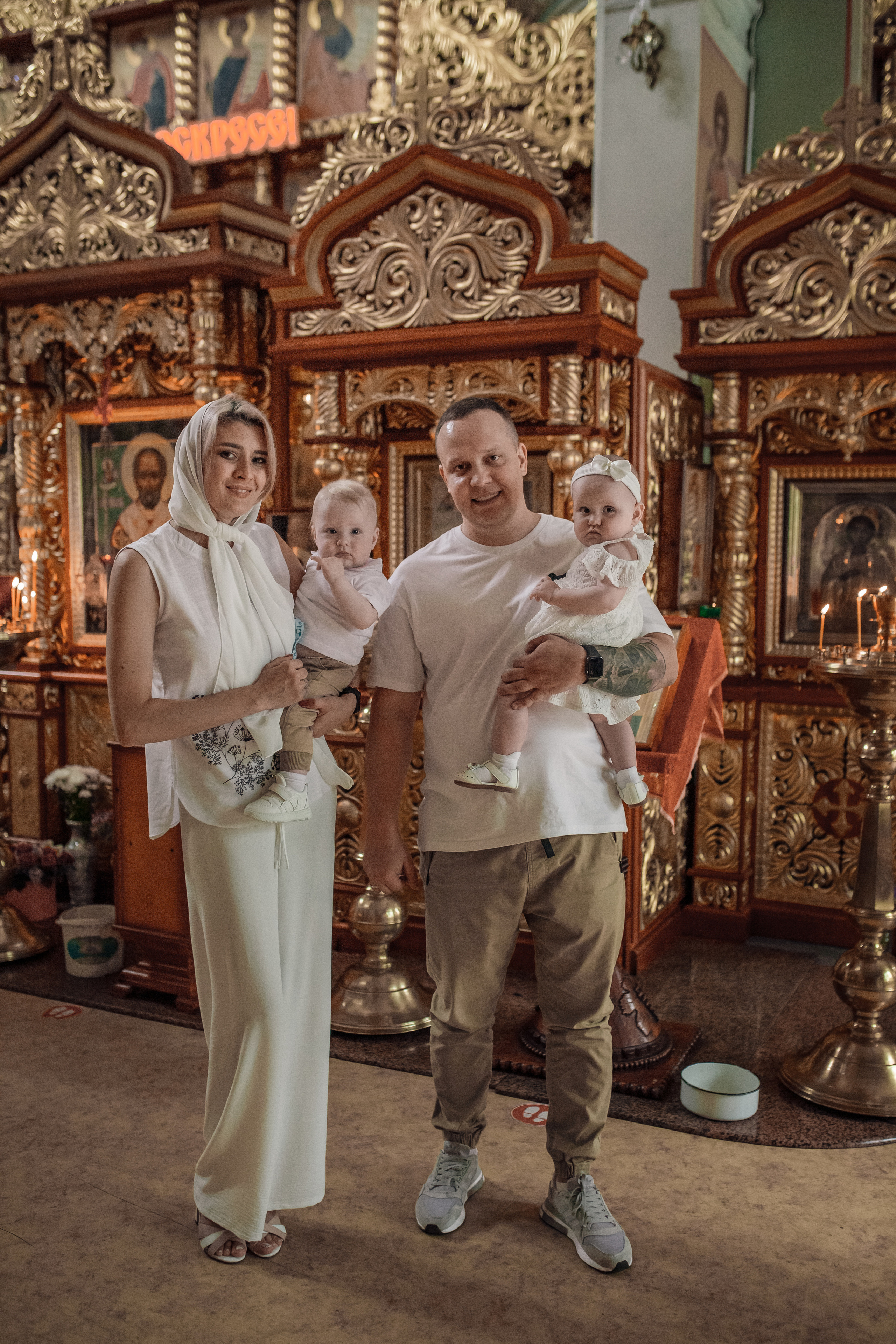 Крещение двойняшек. Фотограф на Крещение и Венчание в Ташкенте