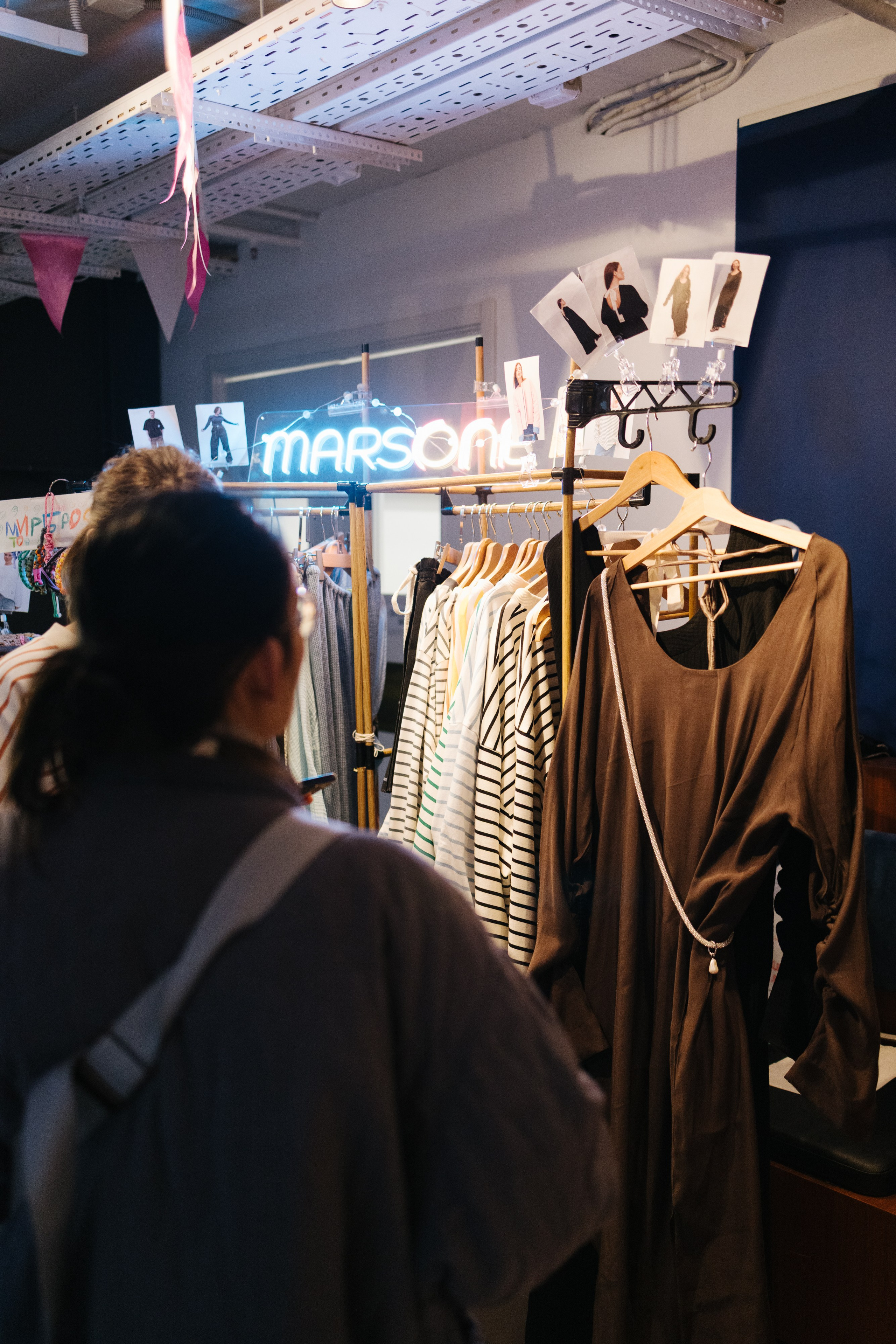 7–8 марта 2025 в пространстве «Три вокзала. Депо» / День 2 / фото Валерий Белобеев. Фотоотчеты «Ламбада-маркета»