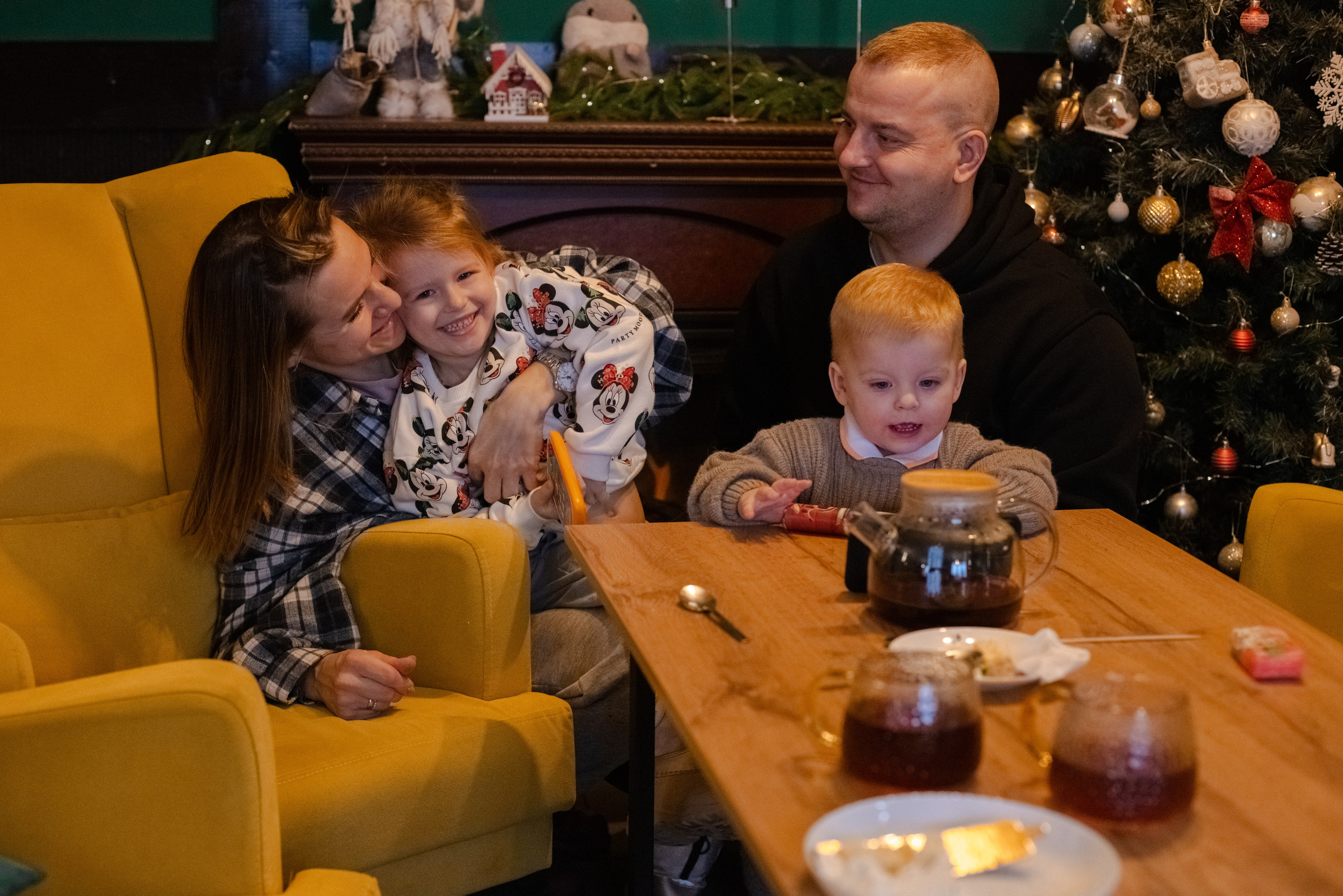 Семейное утро в кафе. Фотограф в Шатуре Оксана Осьмакова