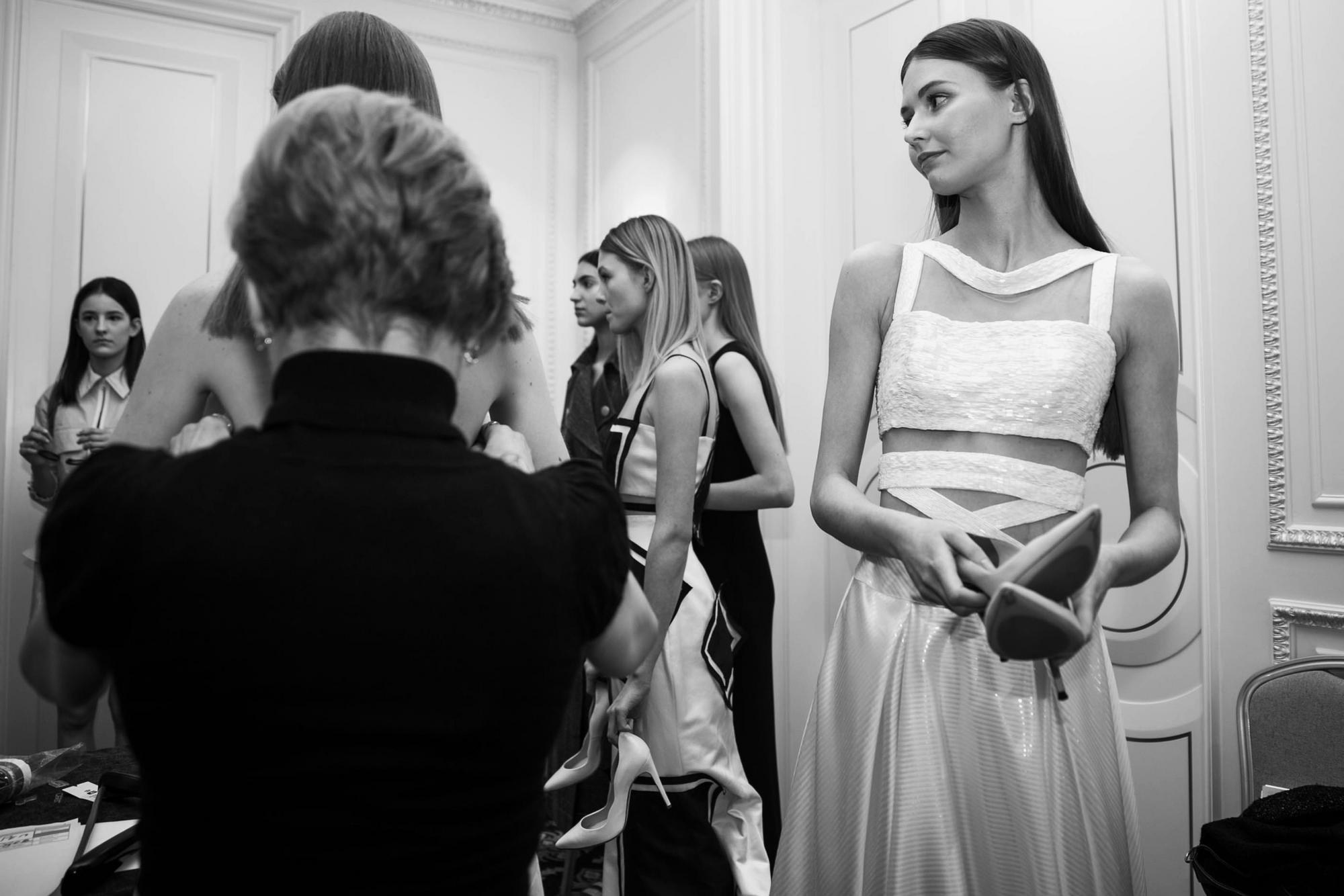ВАЛЕНТИН ЮДАШКИН. Prêt-a-porter SS2018 SUPREMUS. Backstage. Свадебный фотограф в Санкт‑Петербурге Елена Пчельникова