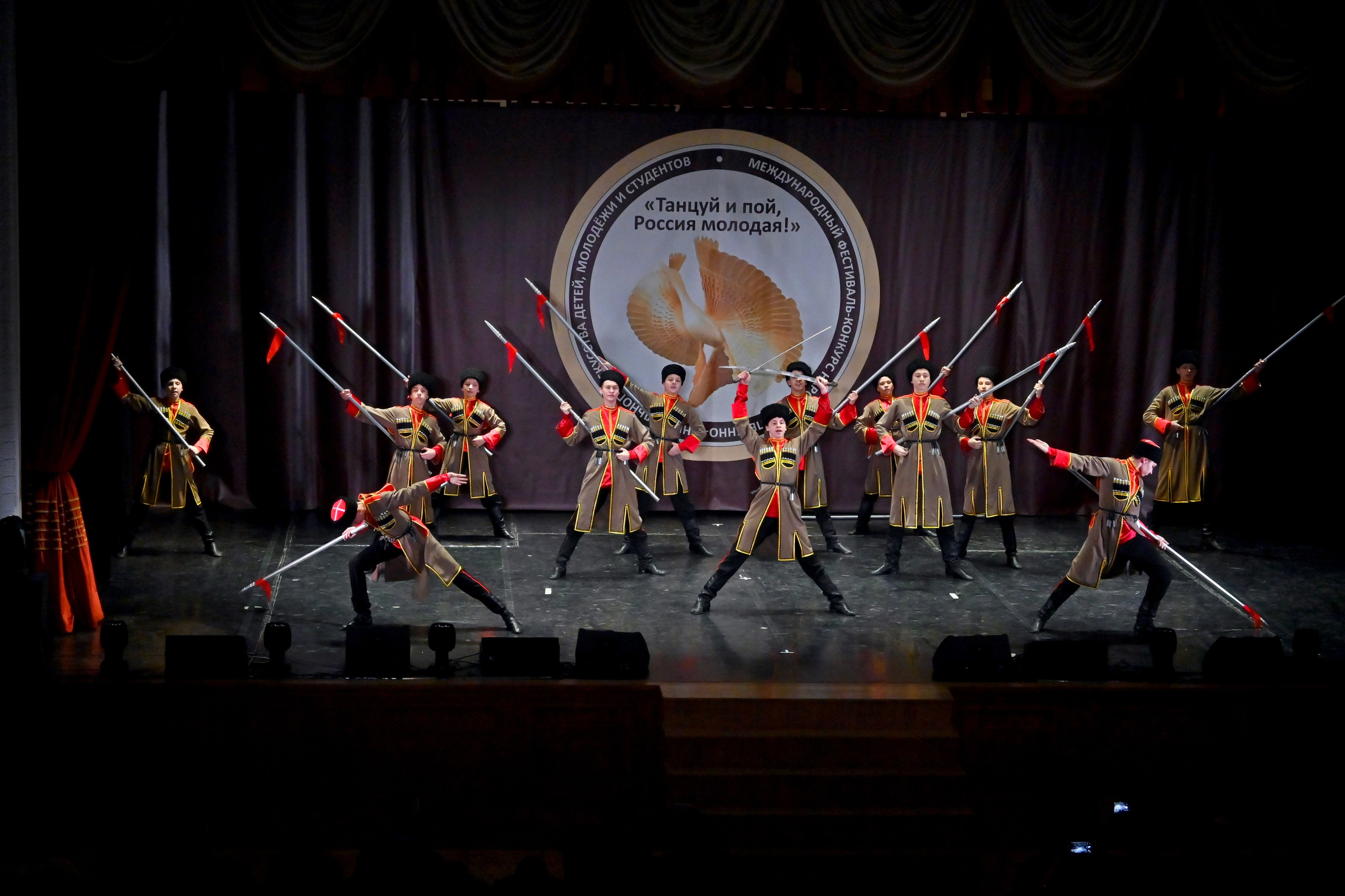 Гала-концерт. Танцуй и пой, Россия Молодая! 22.04.2024. Профессиональный фотограф в Москве Алёна Котова