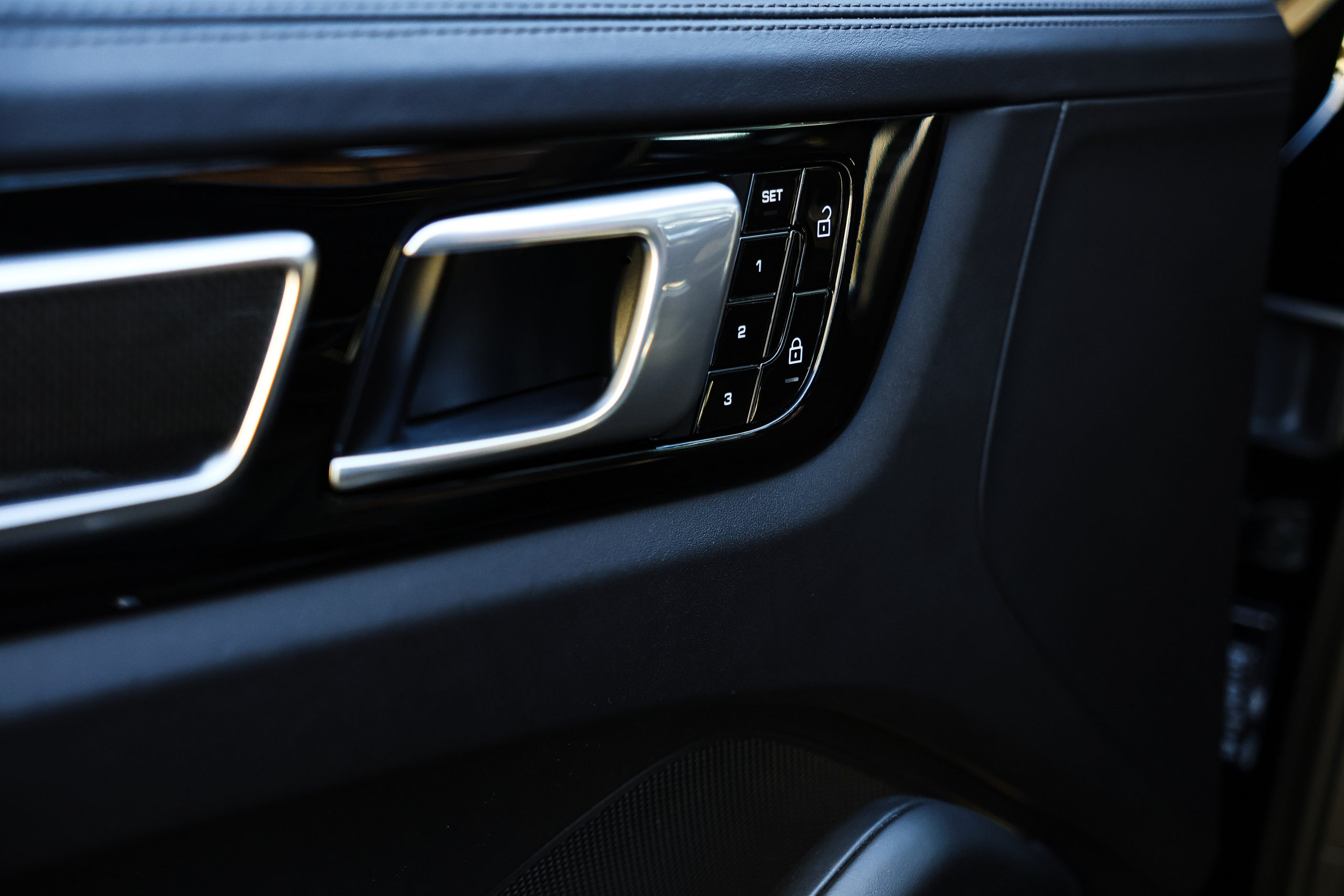 Porsche Cayenne Turbo. Photo-nk