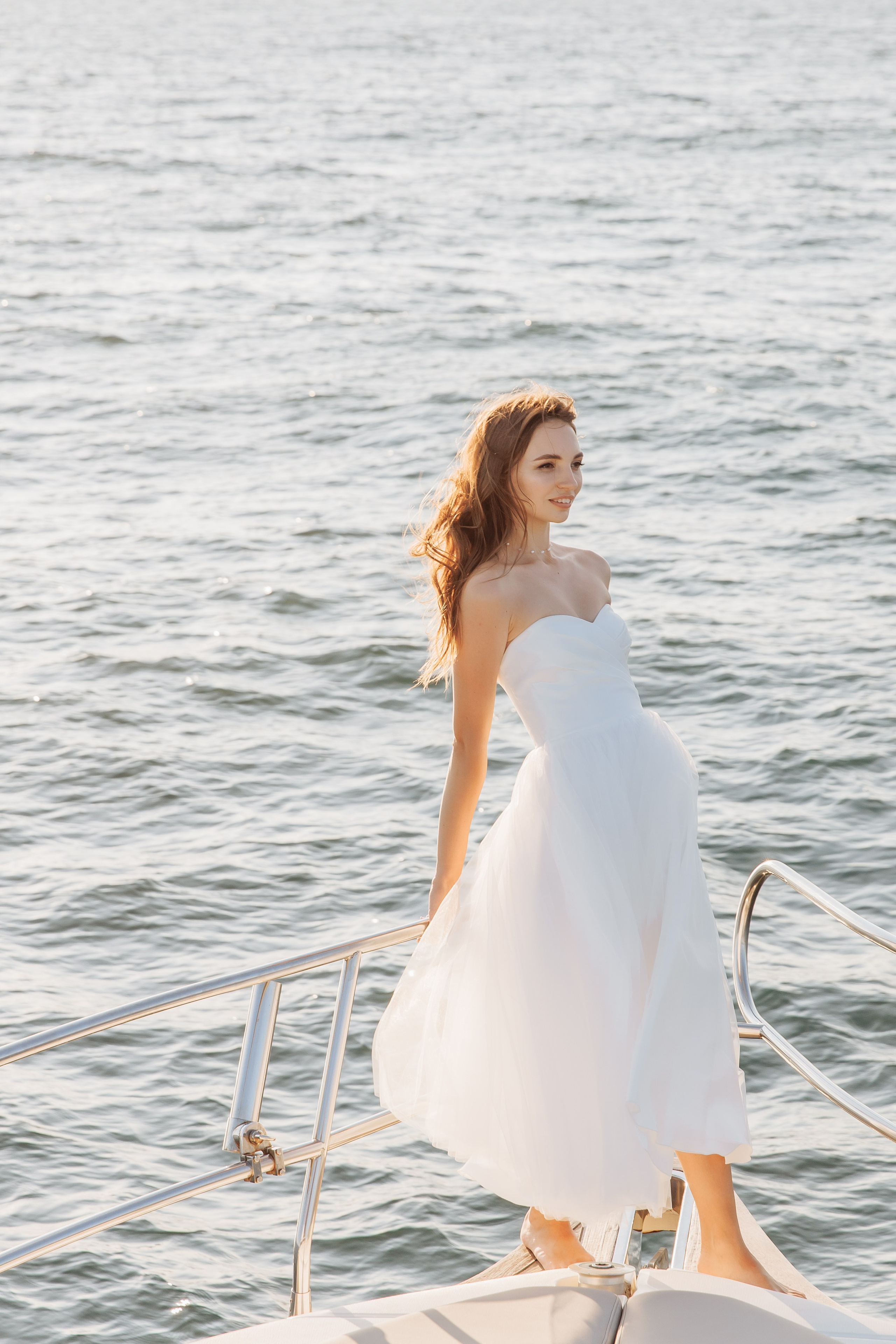 Роскошная фотосессия в Сочи на яхте. Свадебный фотограф в Абхазии, Сухум, Гагра, Сочи